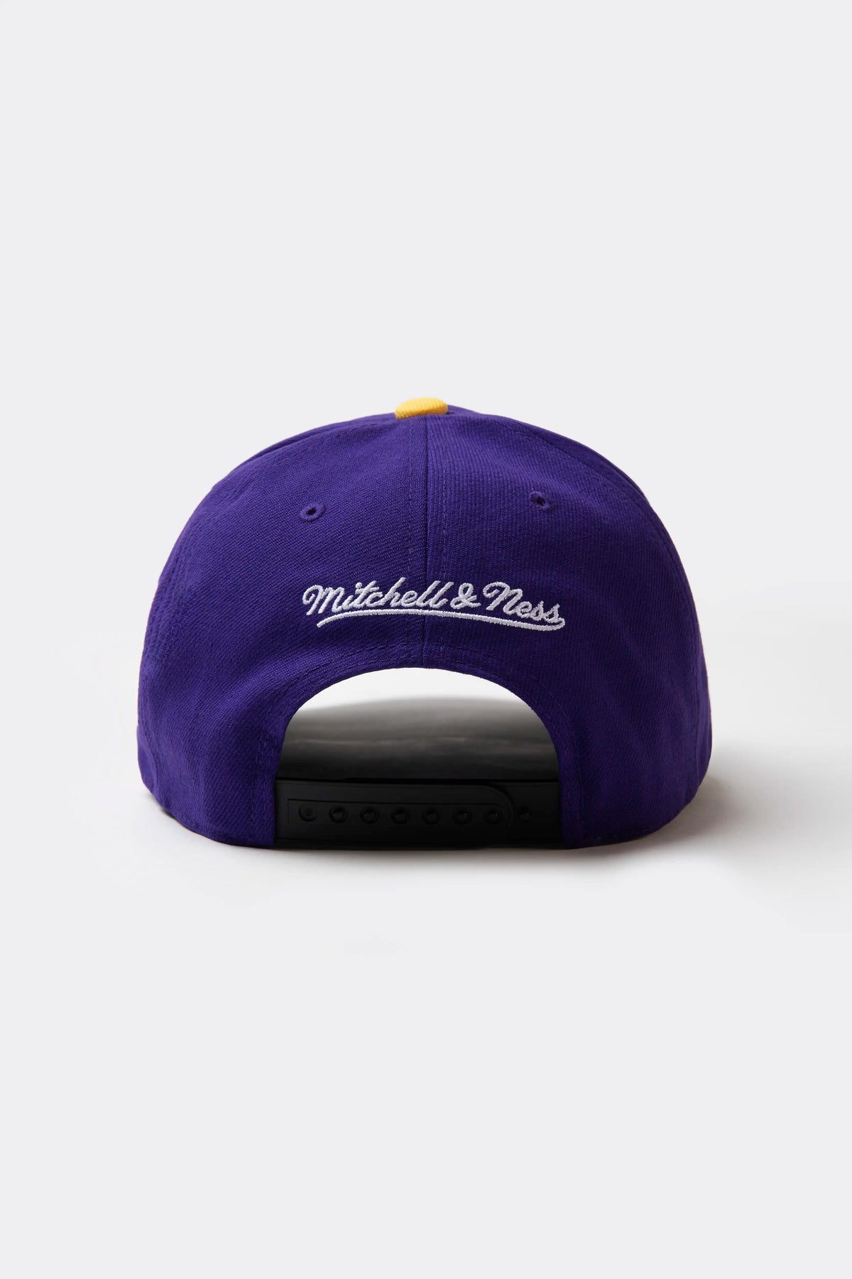 GORRA BEISBOLERA COLOR MORADO