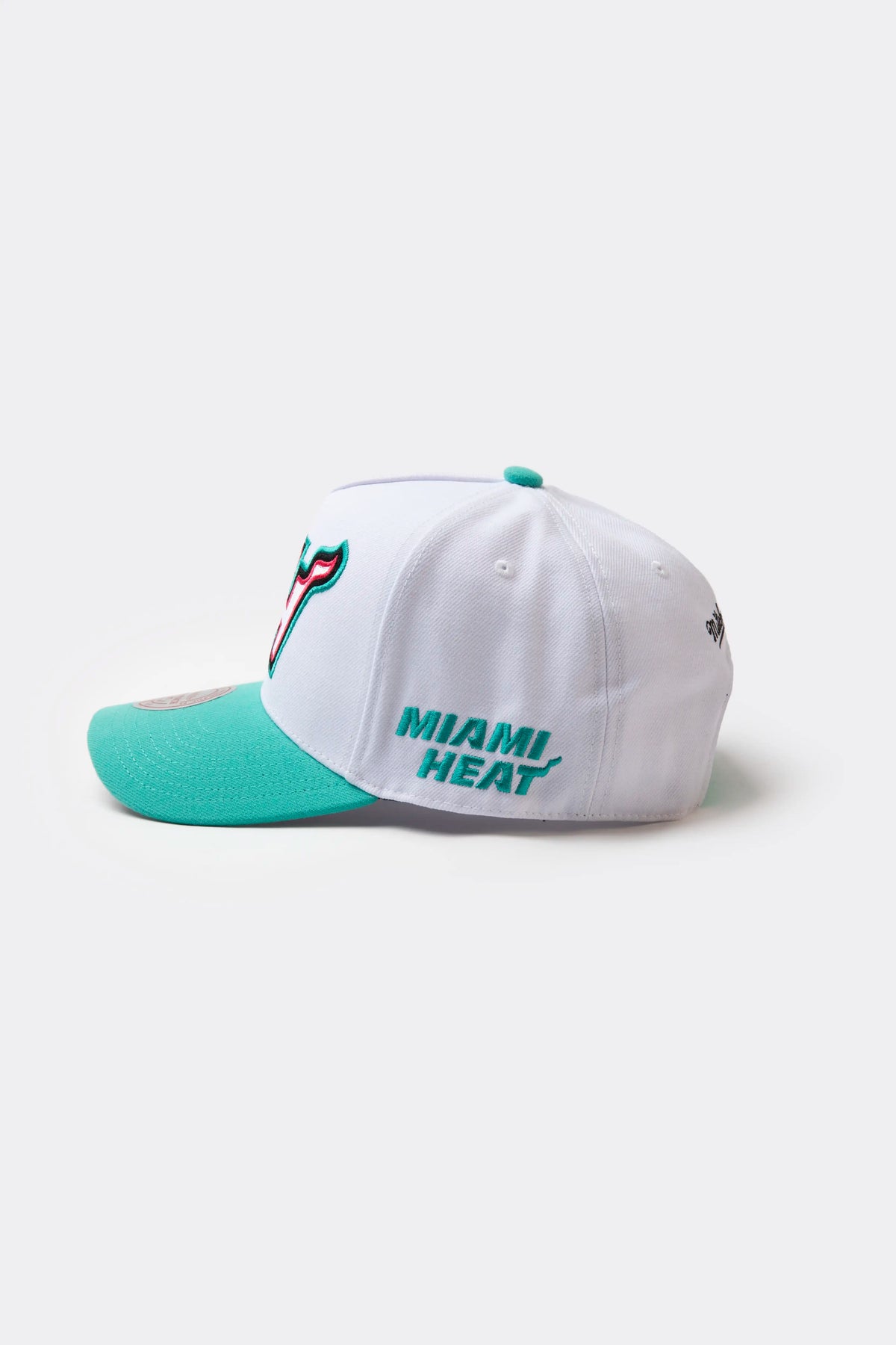 GORRA BEISBOLERA COLOR BLANCO BLANCO