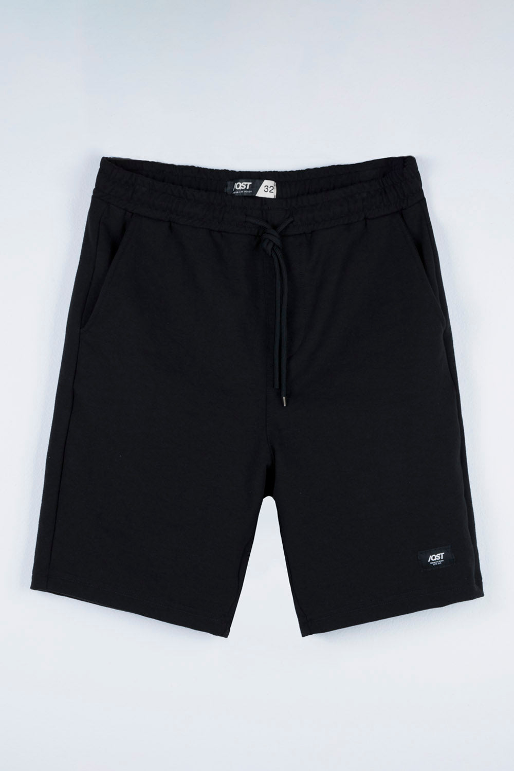 BERMUDA JOGG COLOR NEGRO - QST