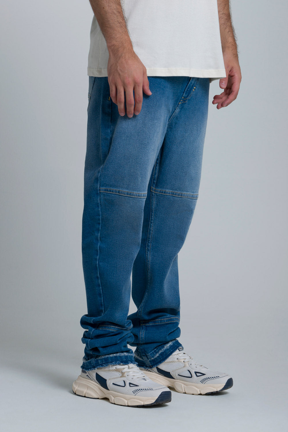 JEAN 5 BOLSILLOS COLOR AZUL CLARO