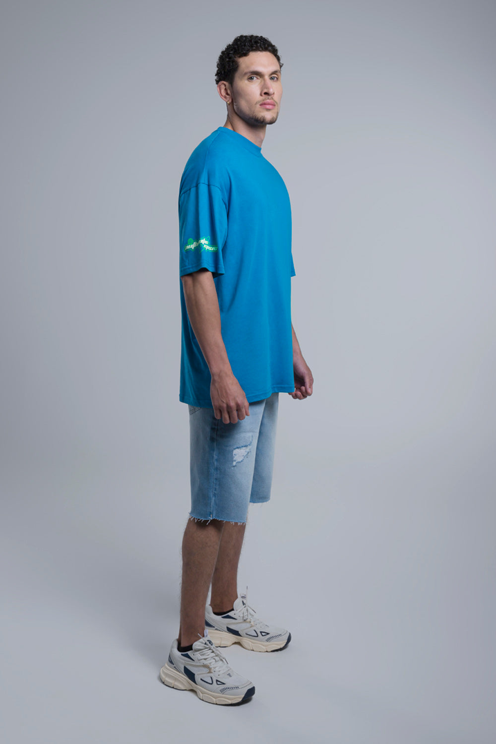 CAMISETA OVERSIZE COLOR AZUL MEDITERRANEO - QST