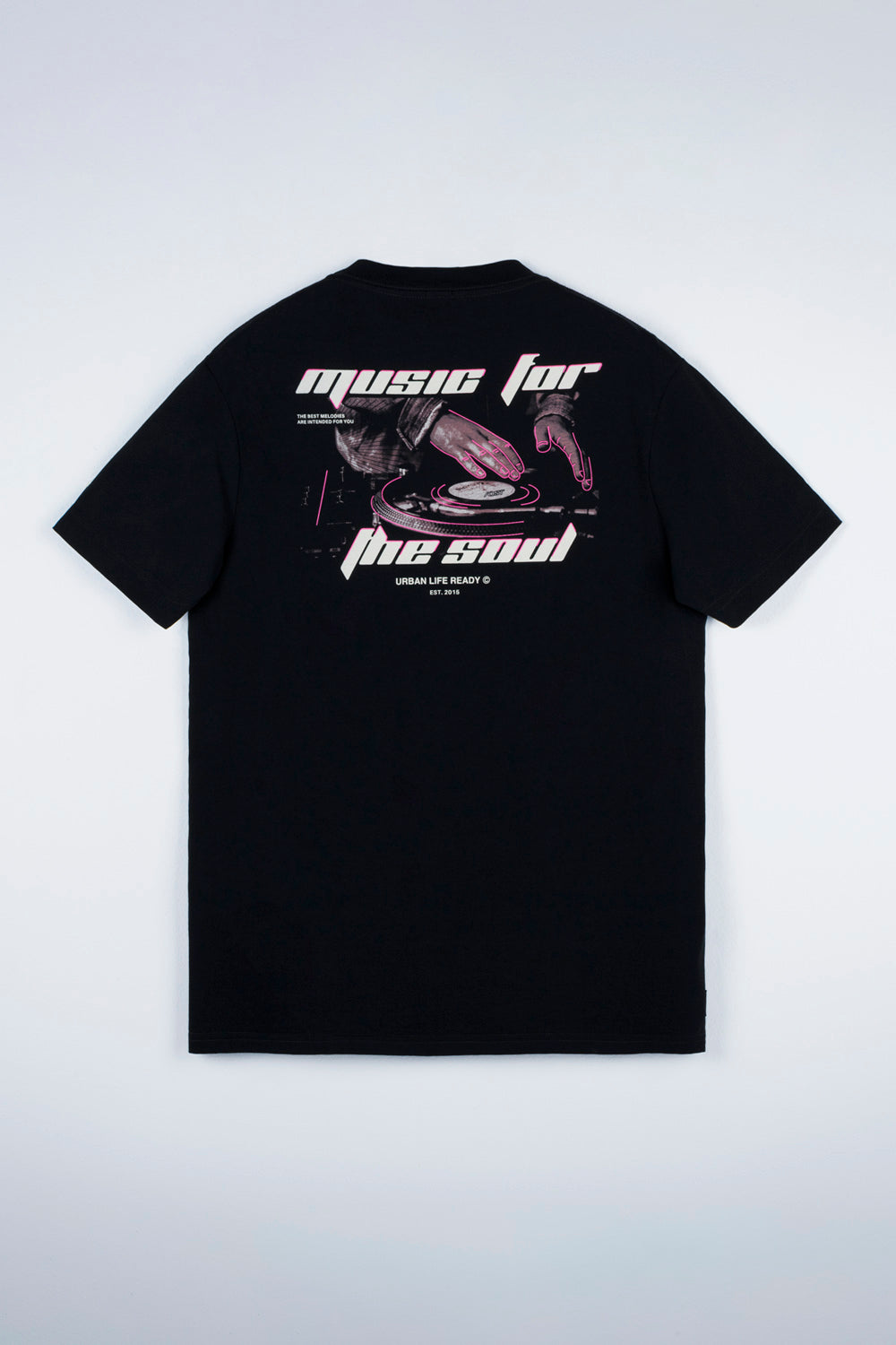 CAMISETA MANGA CORTA COLOR NEGRO - QST