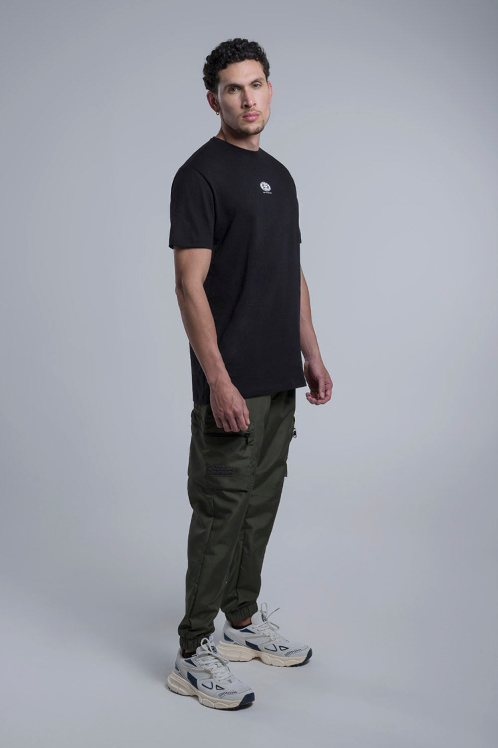 CAMISETA MANGA CORTA COLOR NEGRO - QST