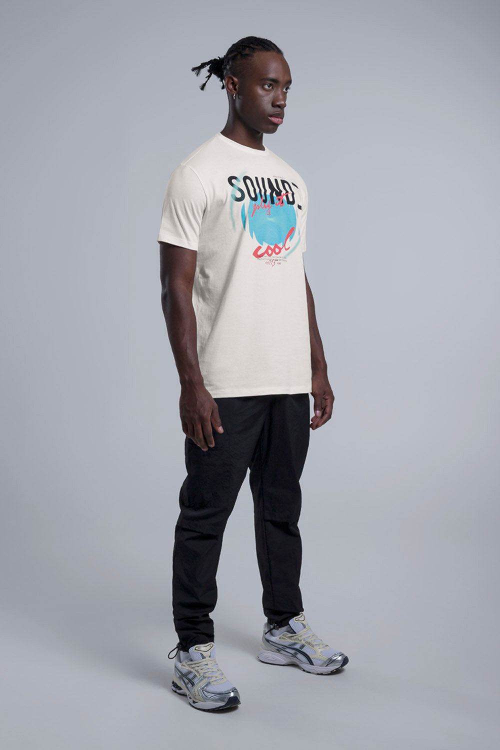 CAMISETA ESTAMPADO LOCALIZADO COLOR IVORY - QST