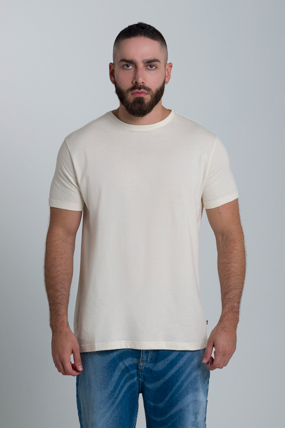 CAMISETA ESTAMPADO LOCALIZADO COLOR IVORY - QST