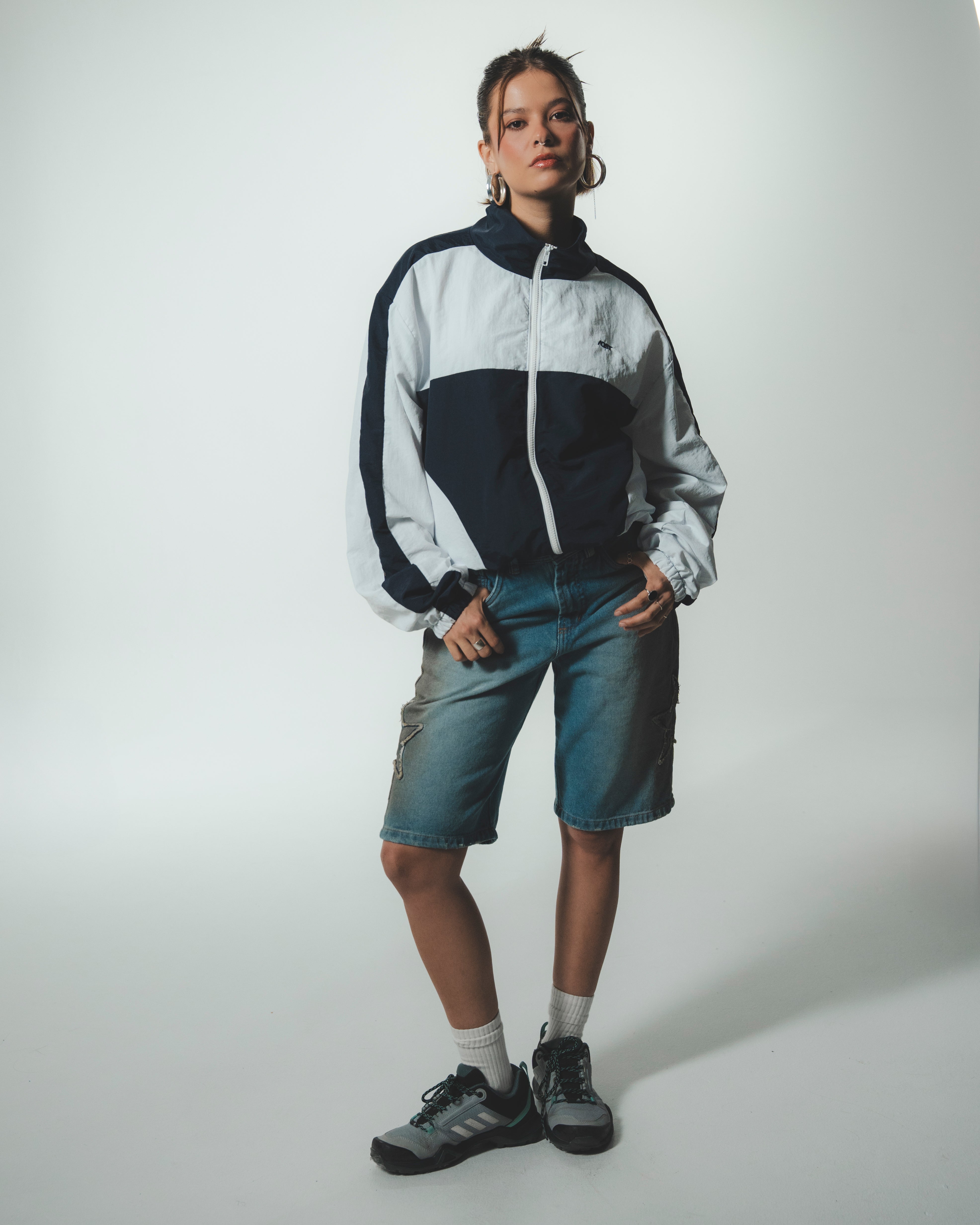 CHAQUETA ROMPEVIENTOS COLOR AZUL OSCURO