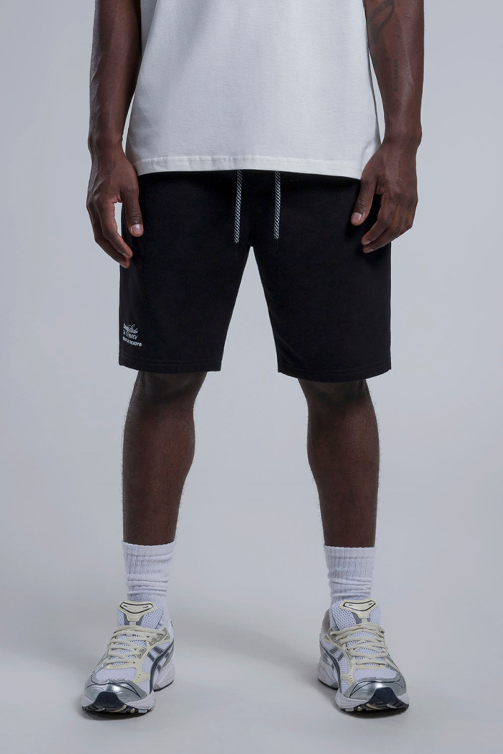 BERMUDA JOGG COLOR NEGRO - QST