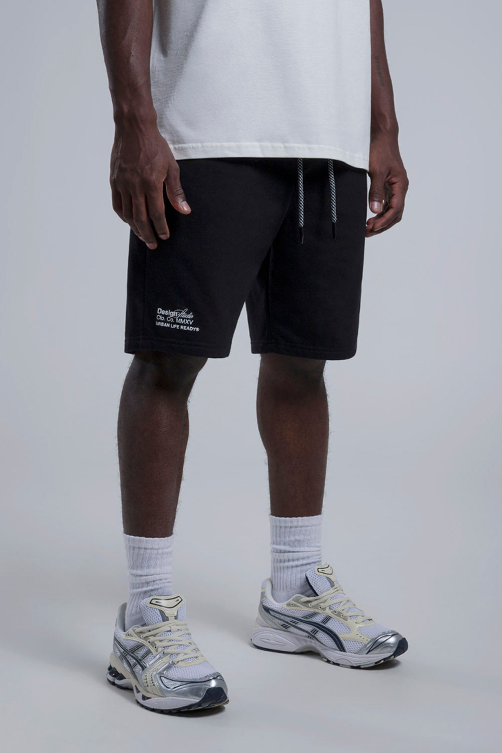 BERMUDA JOGG COLOR NEGRO - QST