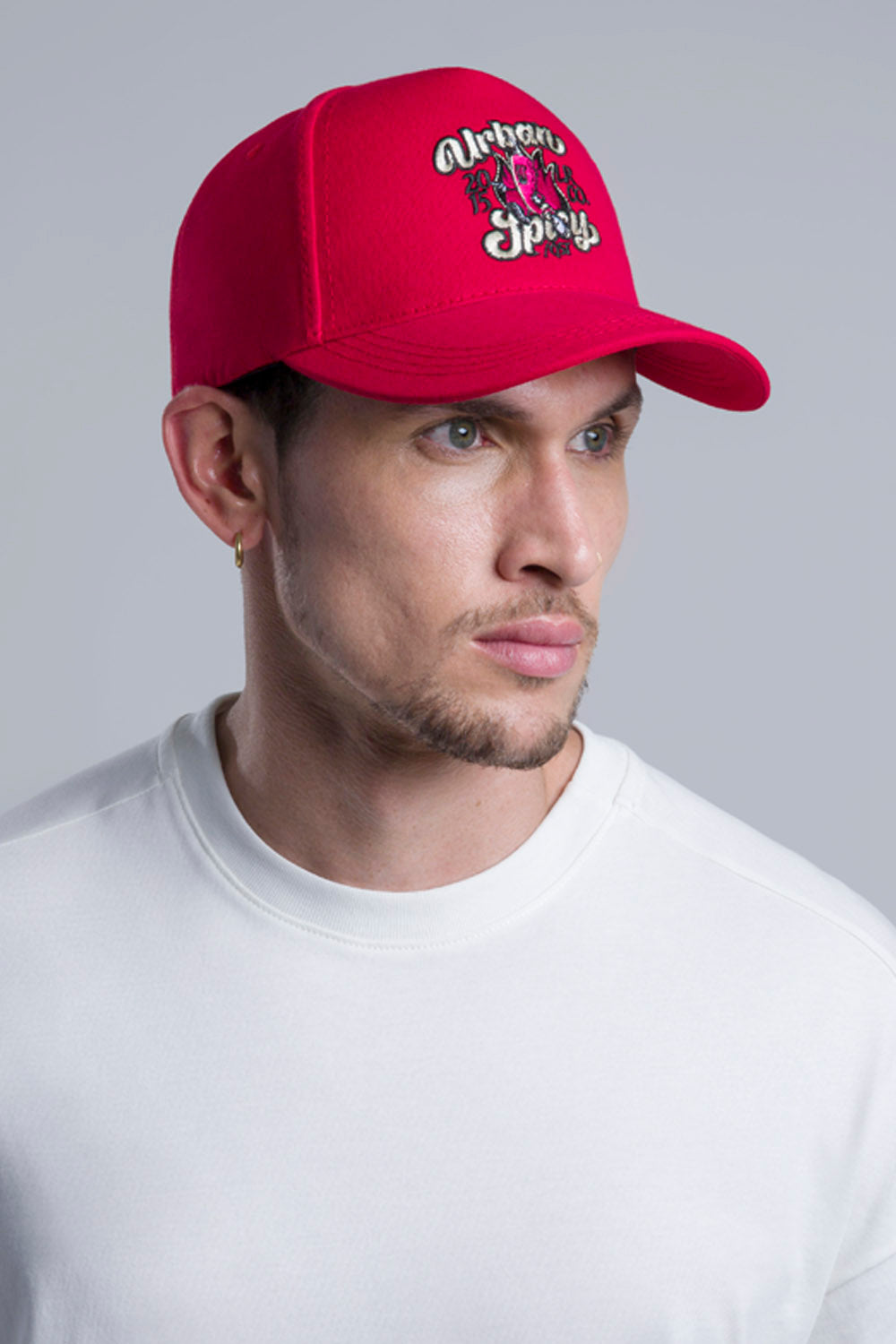 GORRA BEISBOLERA COLOR ROJO
