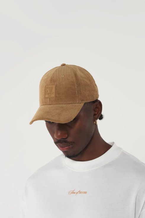 GORRA BEISBOLERA COLOR WARM TAUPE