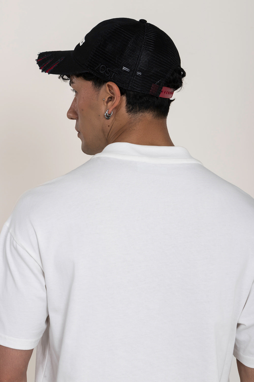 GORRA CAMIONERA COLOR NEGRO - QST