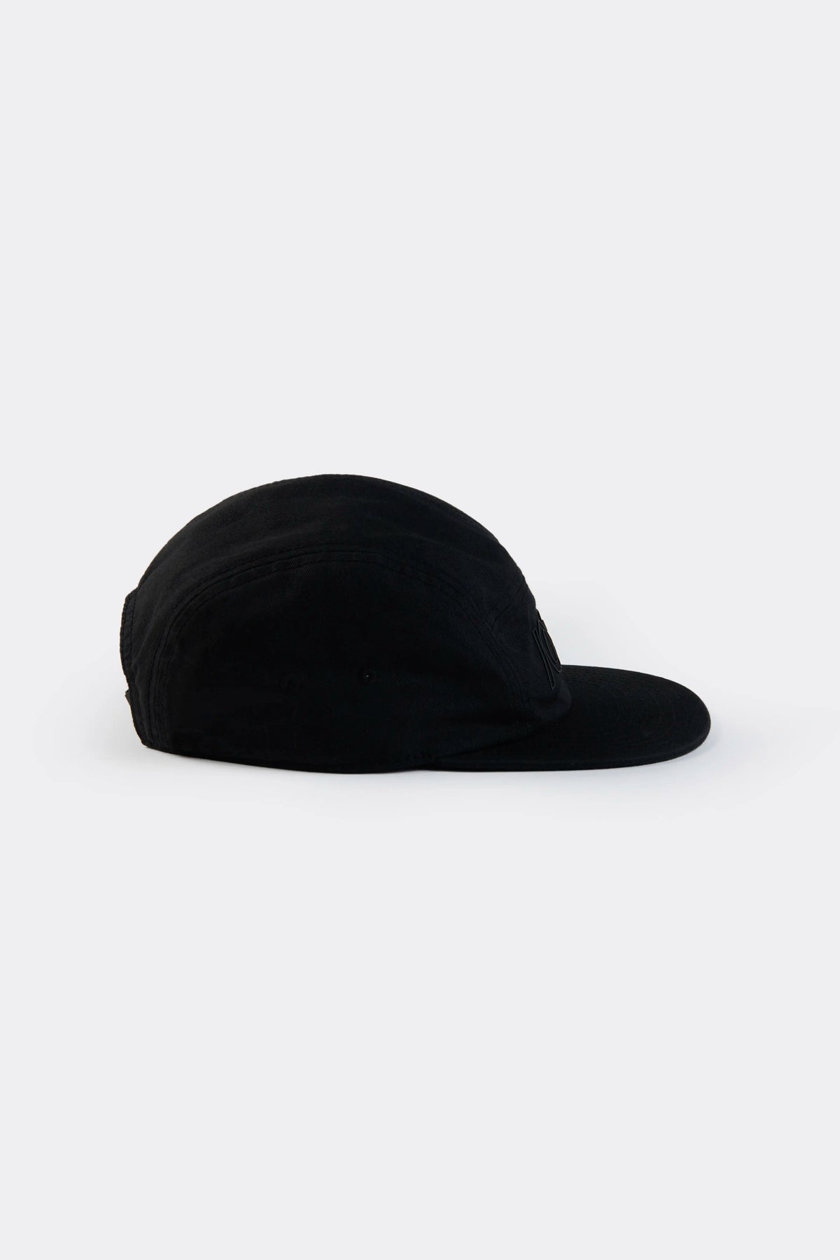 GORRA PLANA COLOR NEGRO