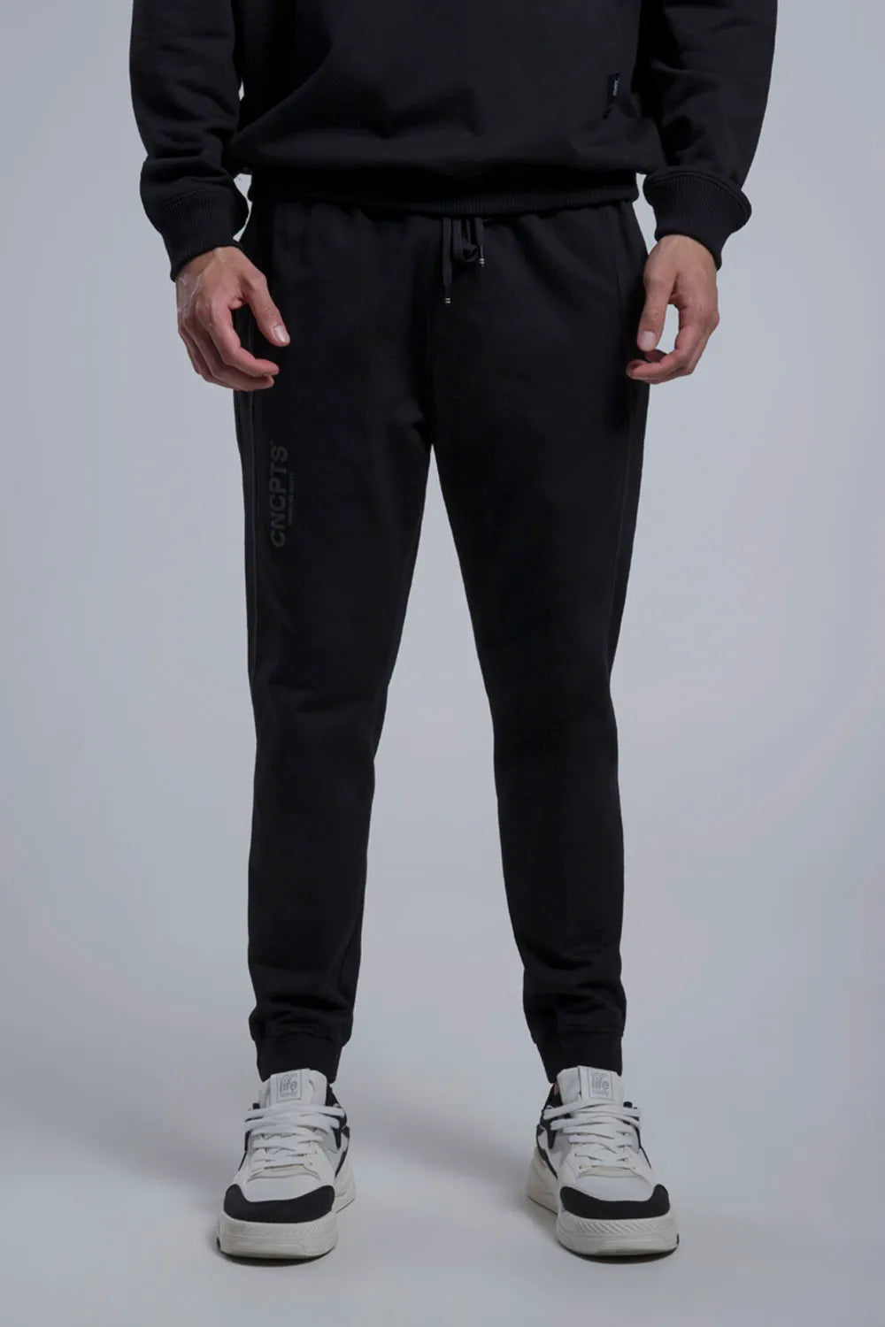 PANTALON JOGG COLOR NEGRO