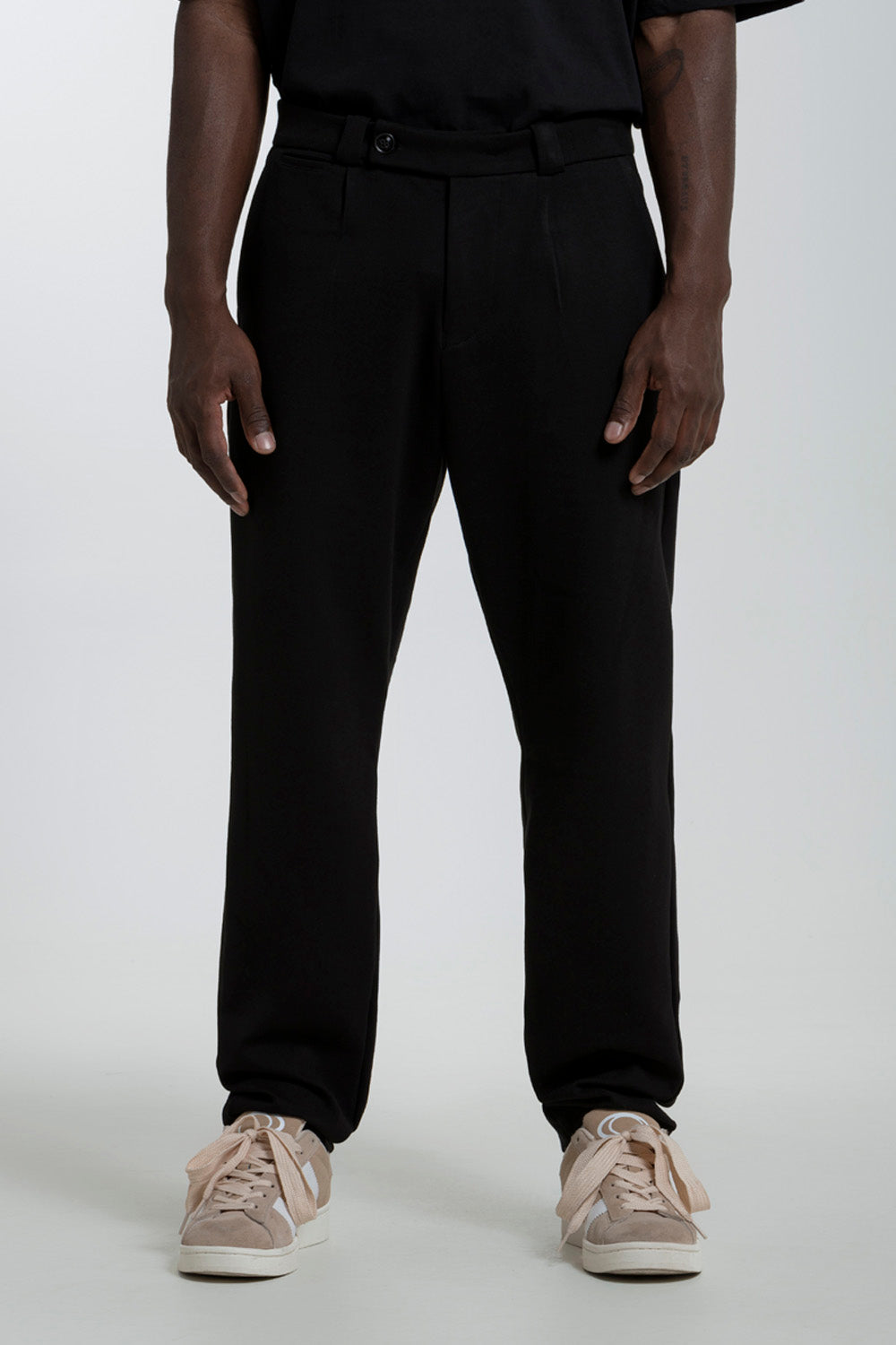 PANTALON TIPO CHINO COLOR NEGRO - QST