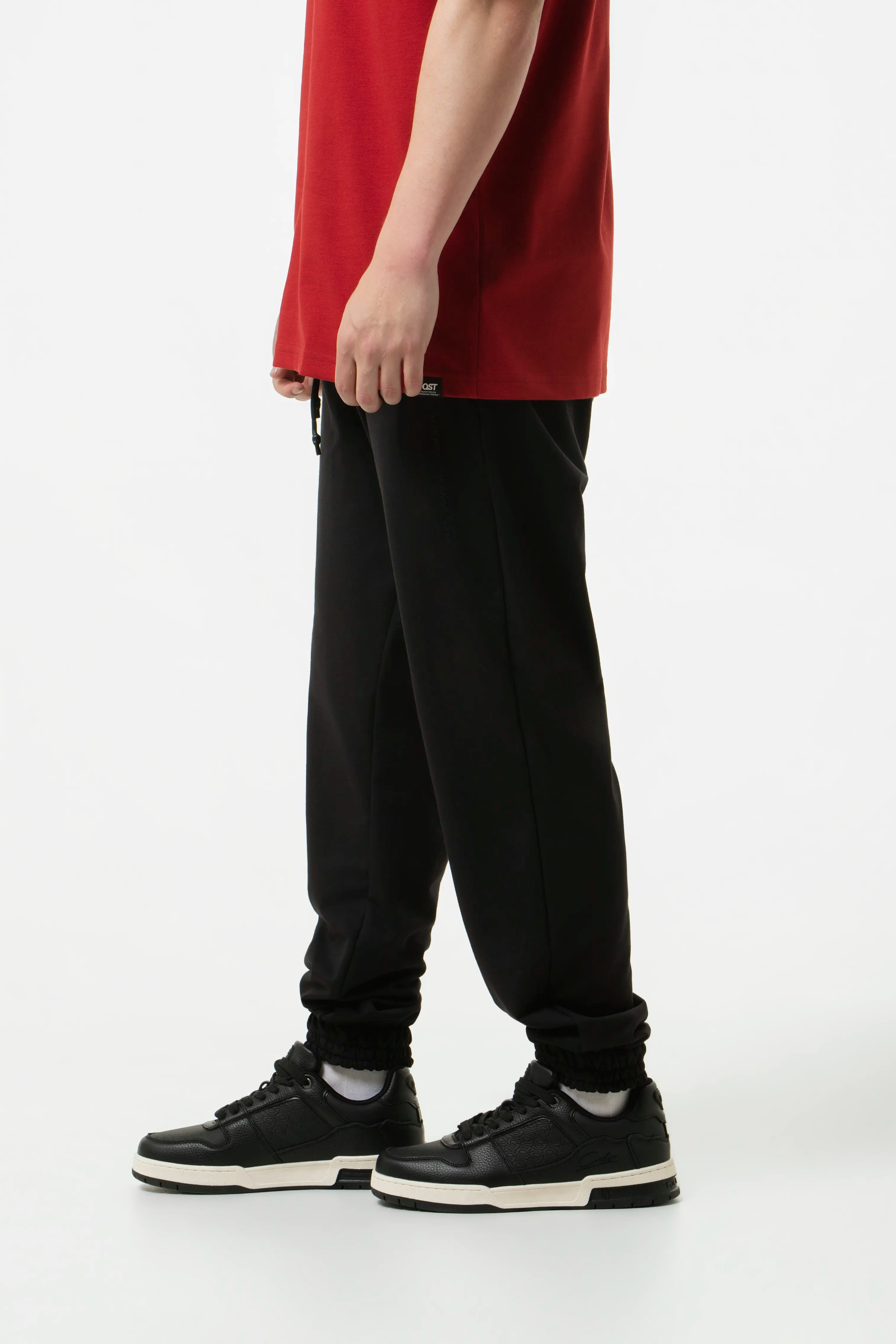 PANTALON JOGG COLOR NEGRO