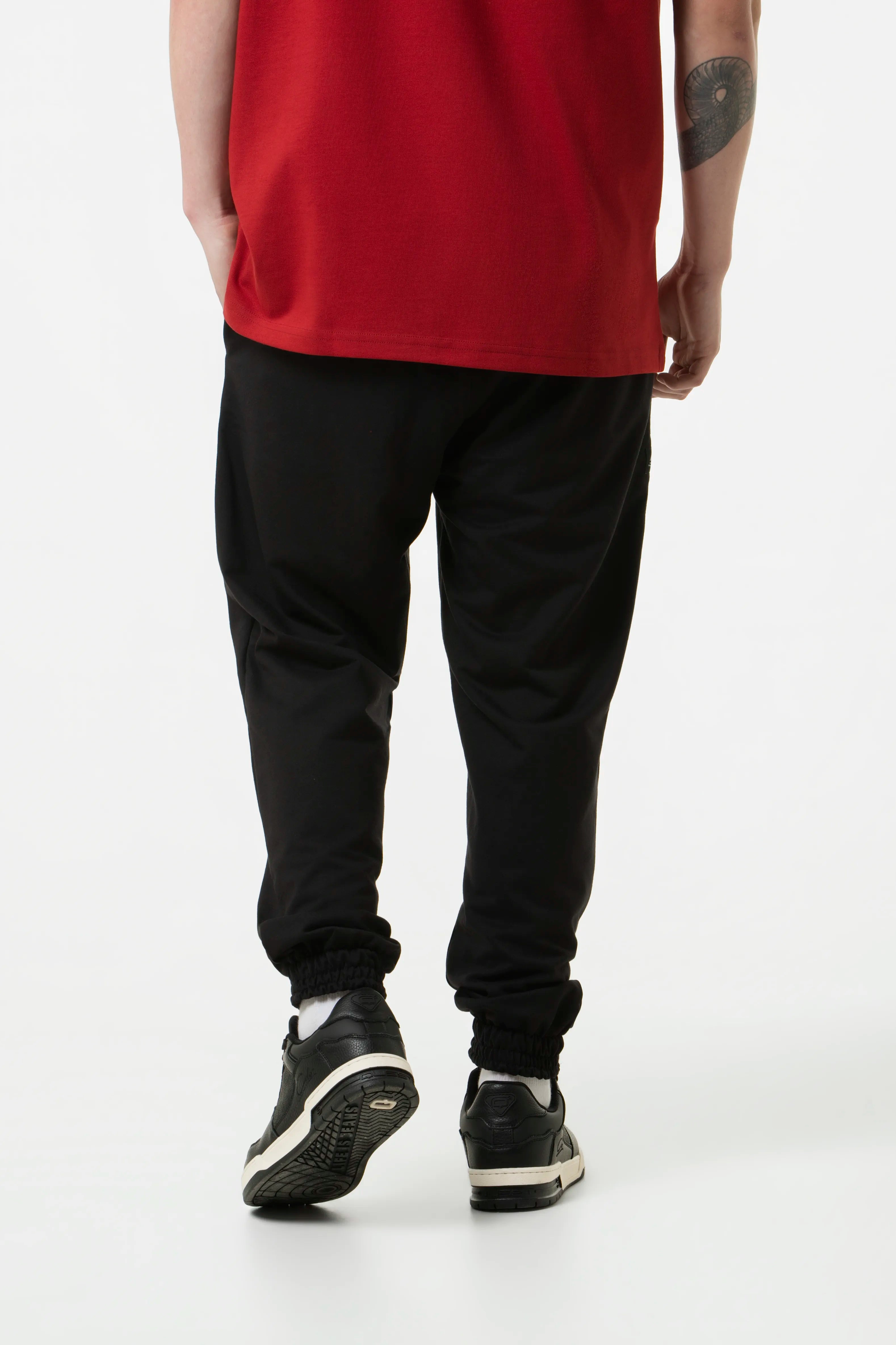 PANTALON JOGG COLOR NEGRO