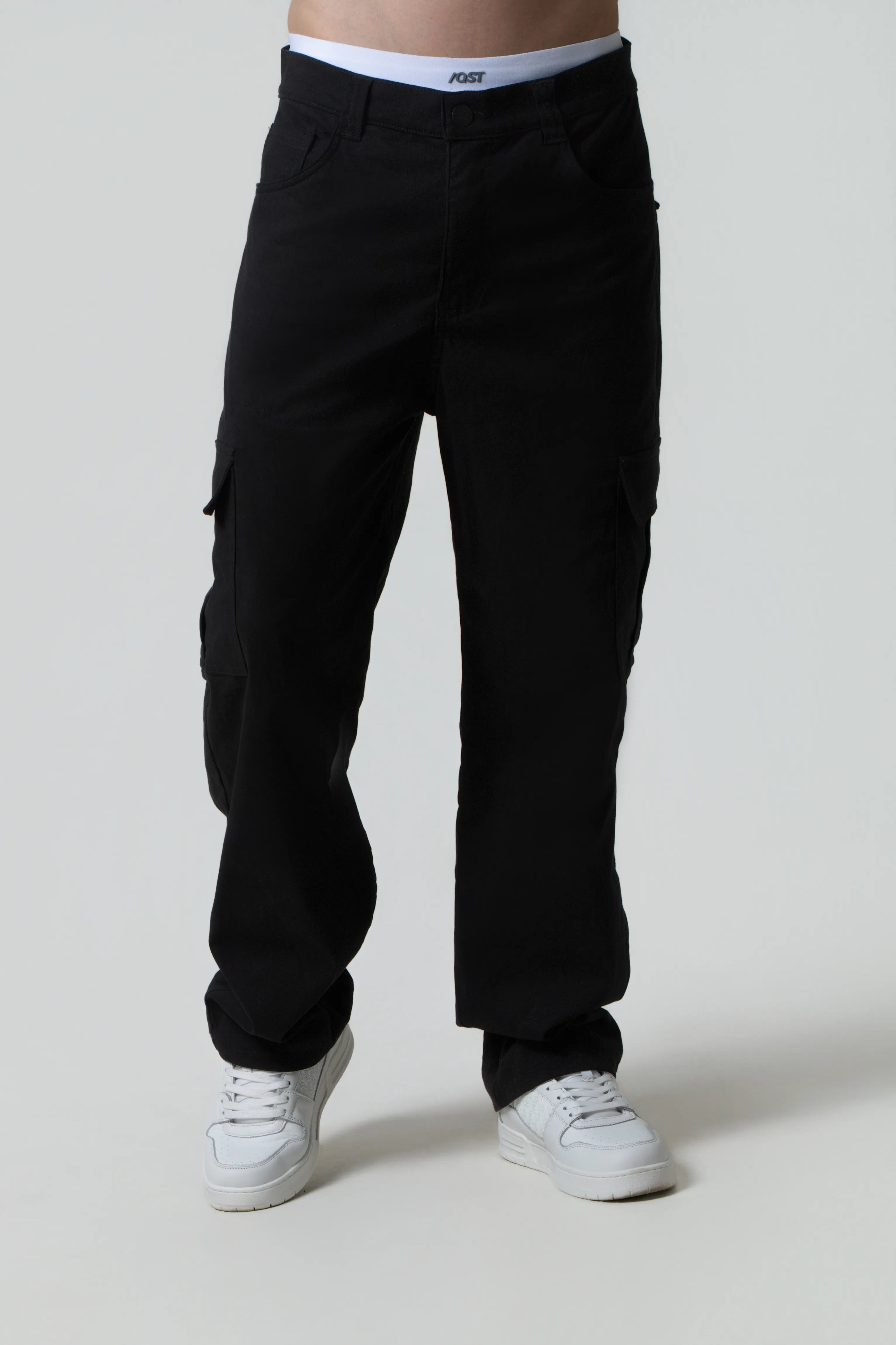 PANTALON CARGO COLOR NEGRO