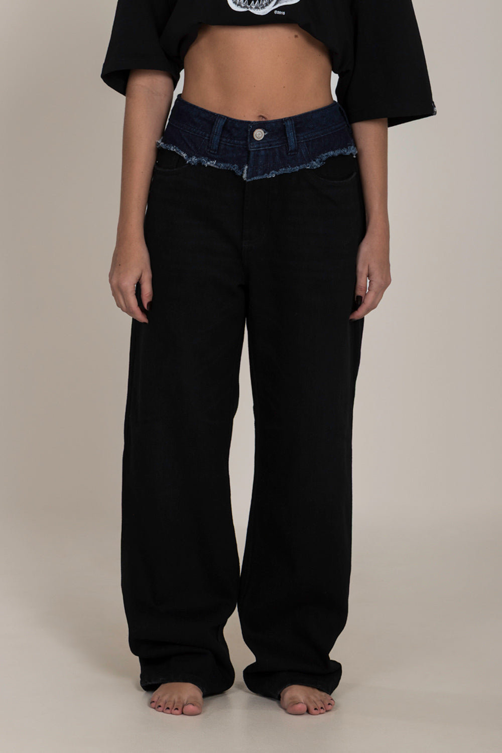 JEAN 5 BOLSILLOS COLOR NEGRO
