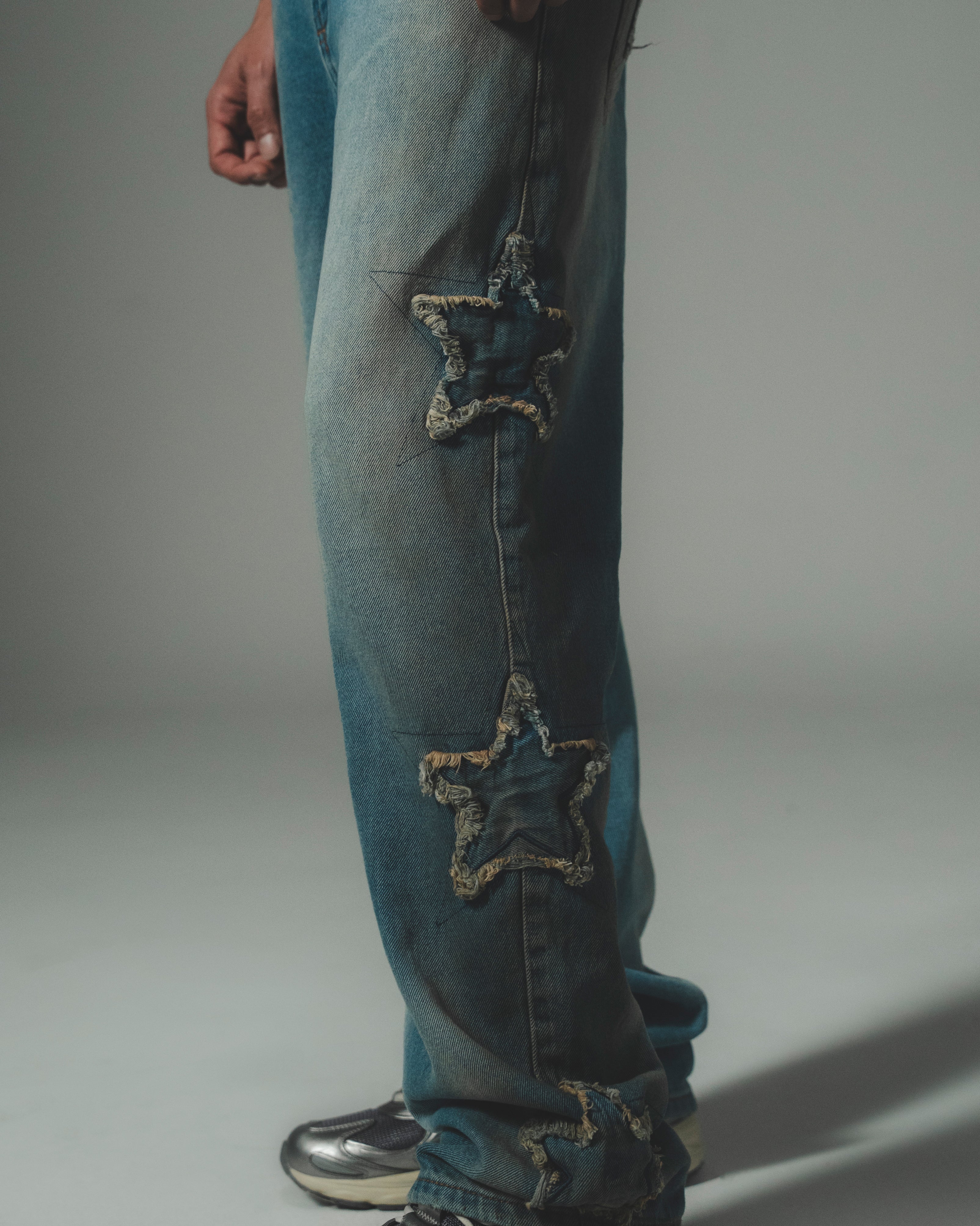 JEAN 5 BOLSILLOS COLOR AZUL REY EMPOLVADO-IVORY