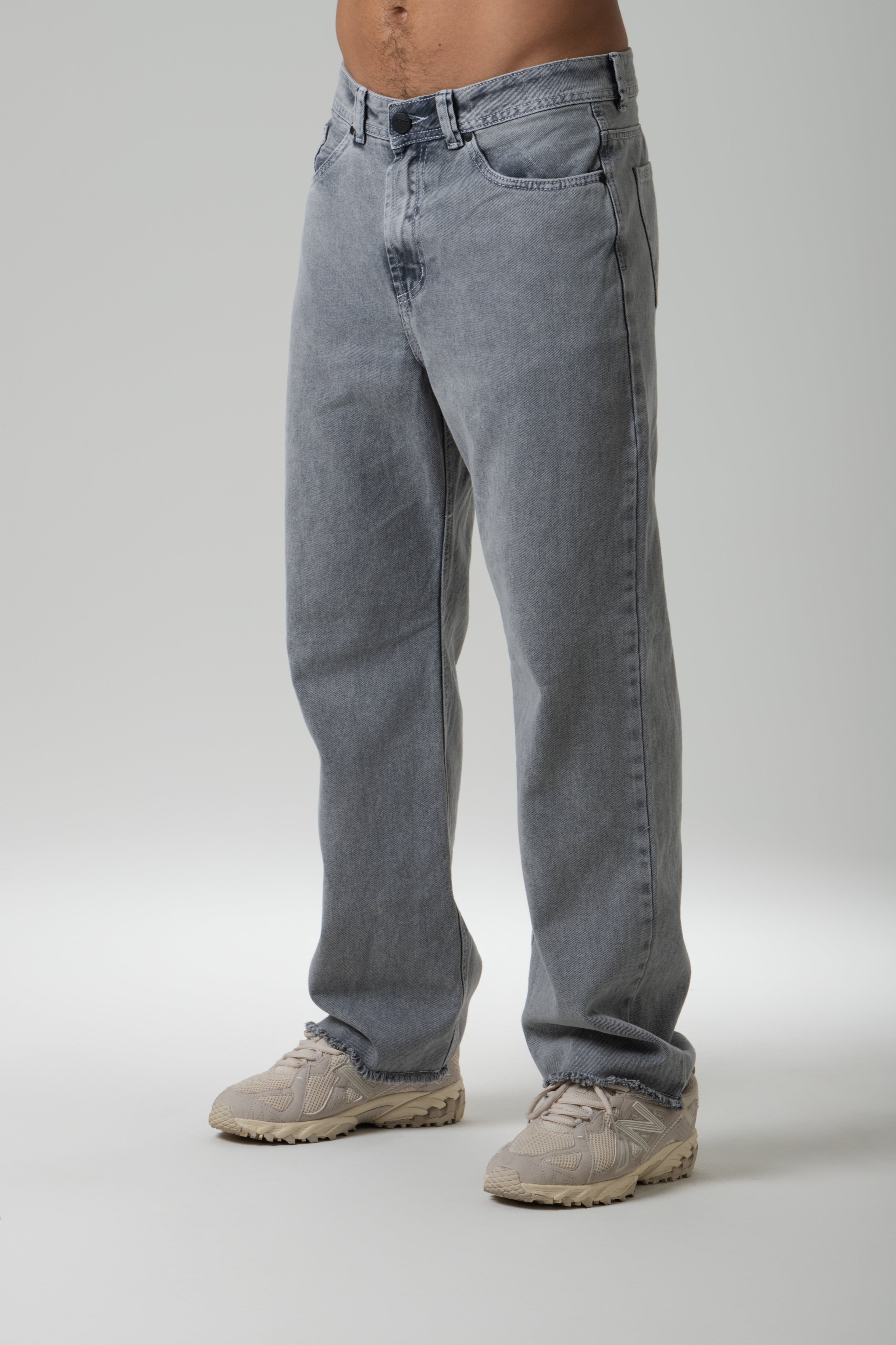 JEAN 5 BOLSILLOS COLOR GRIS CLR