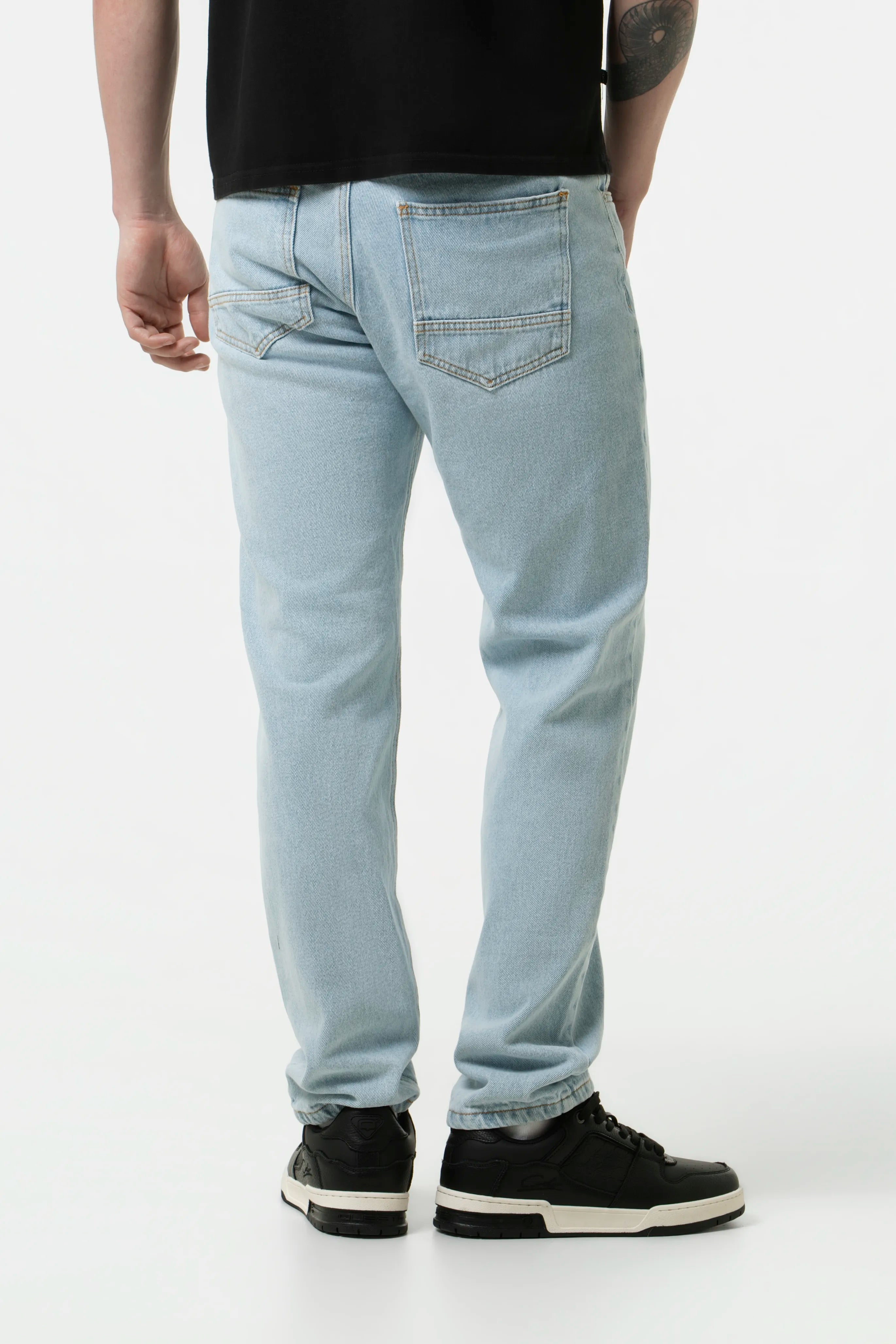 JEAN 5 BOLSILLOS COLOR AZUL CLARO