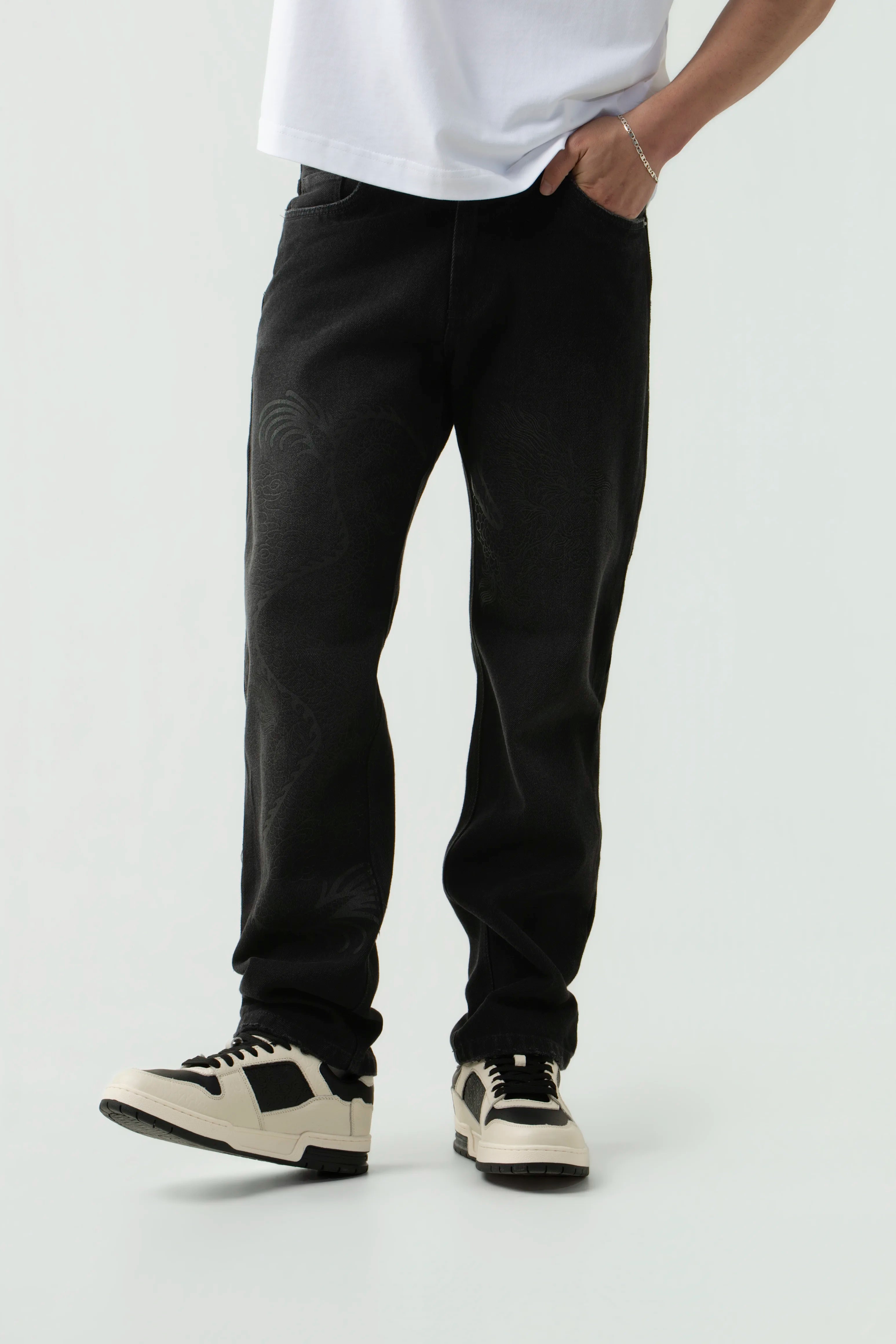 JEAN 5 BOLSILLOS COLOR NEGRO