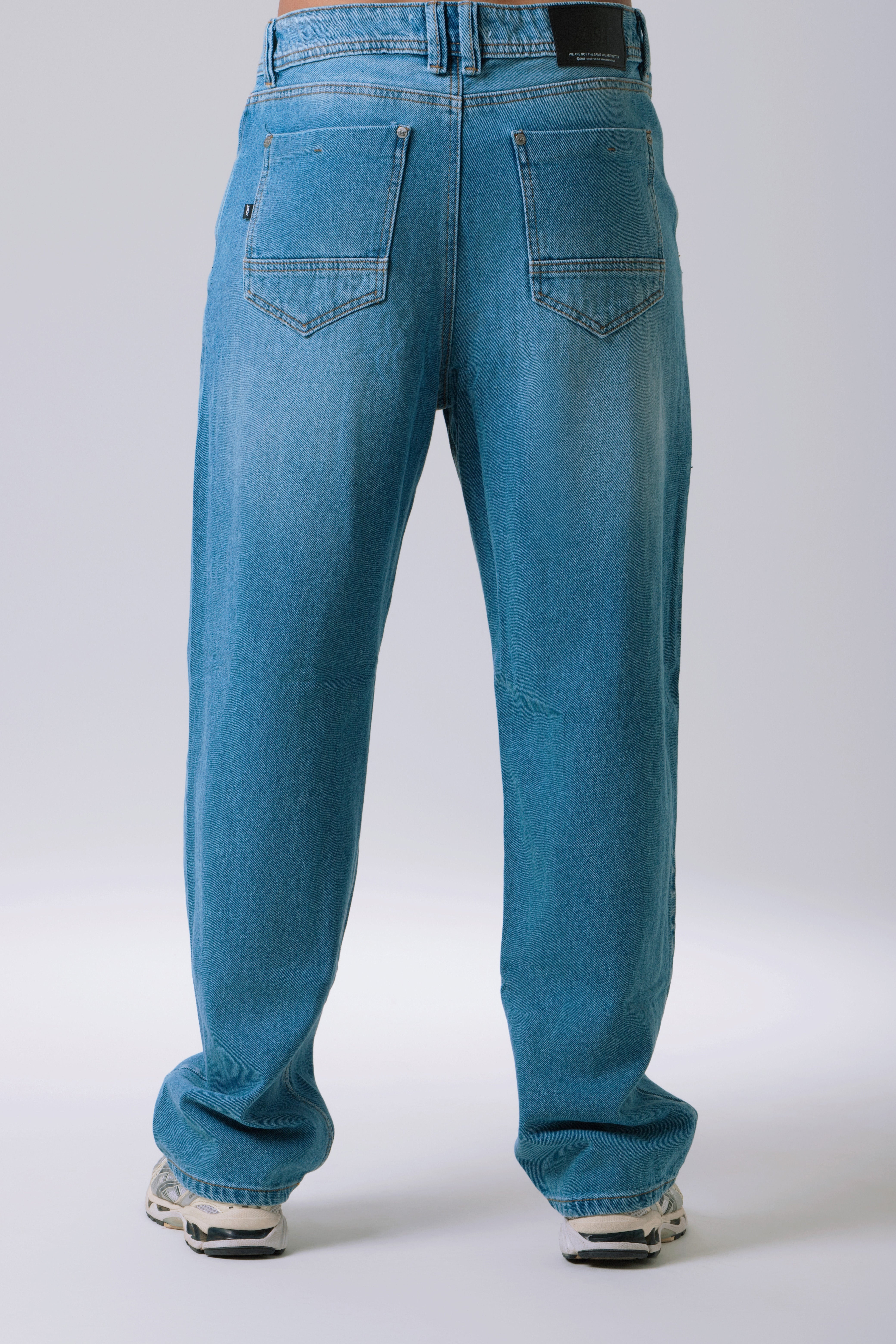 JEAN 5 BOLSILLOS COLOR AZUL CLARO