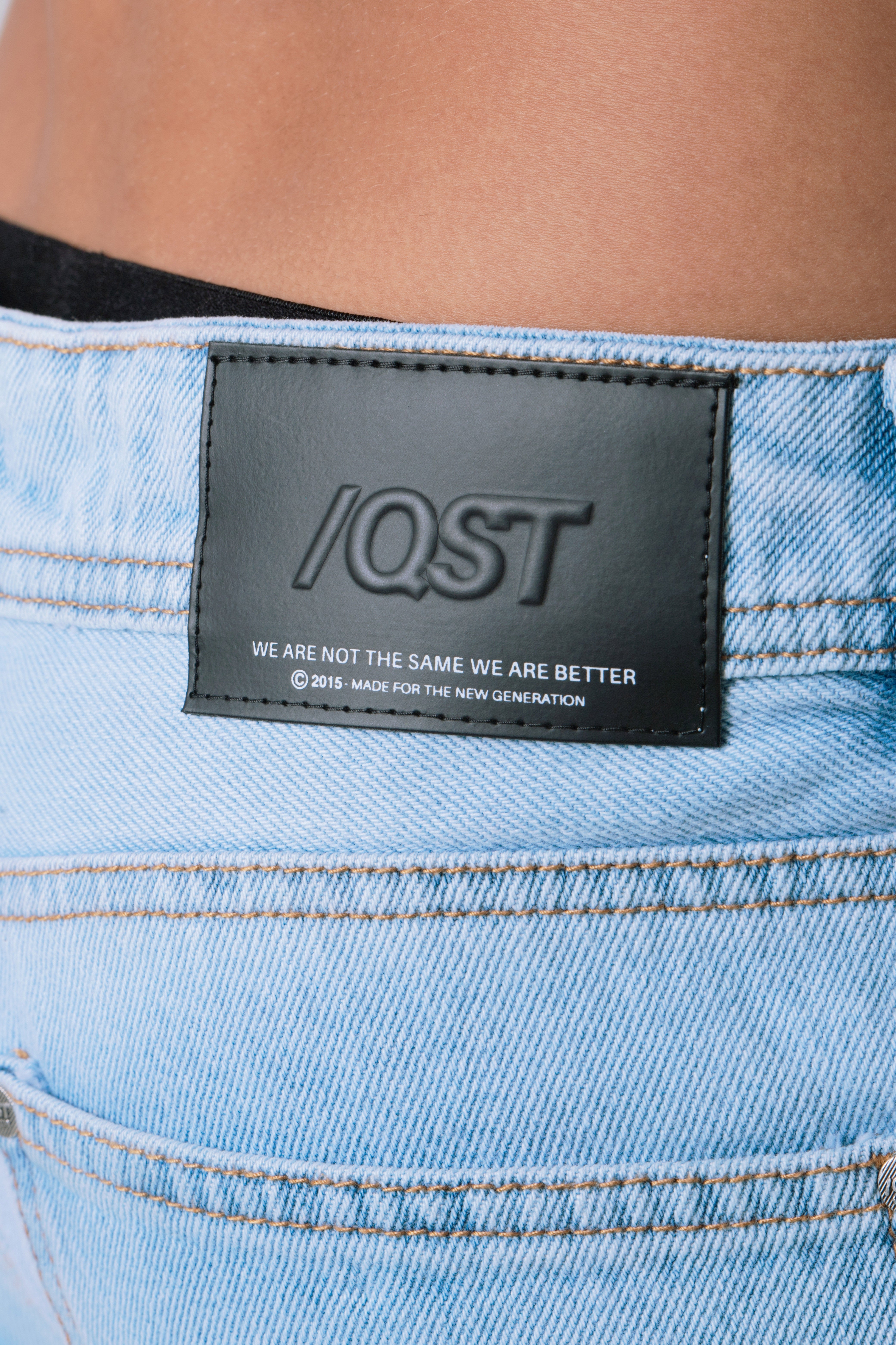 JEAN 5 BOLSILLOS COLOR AZUL HIELO