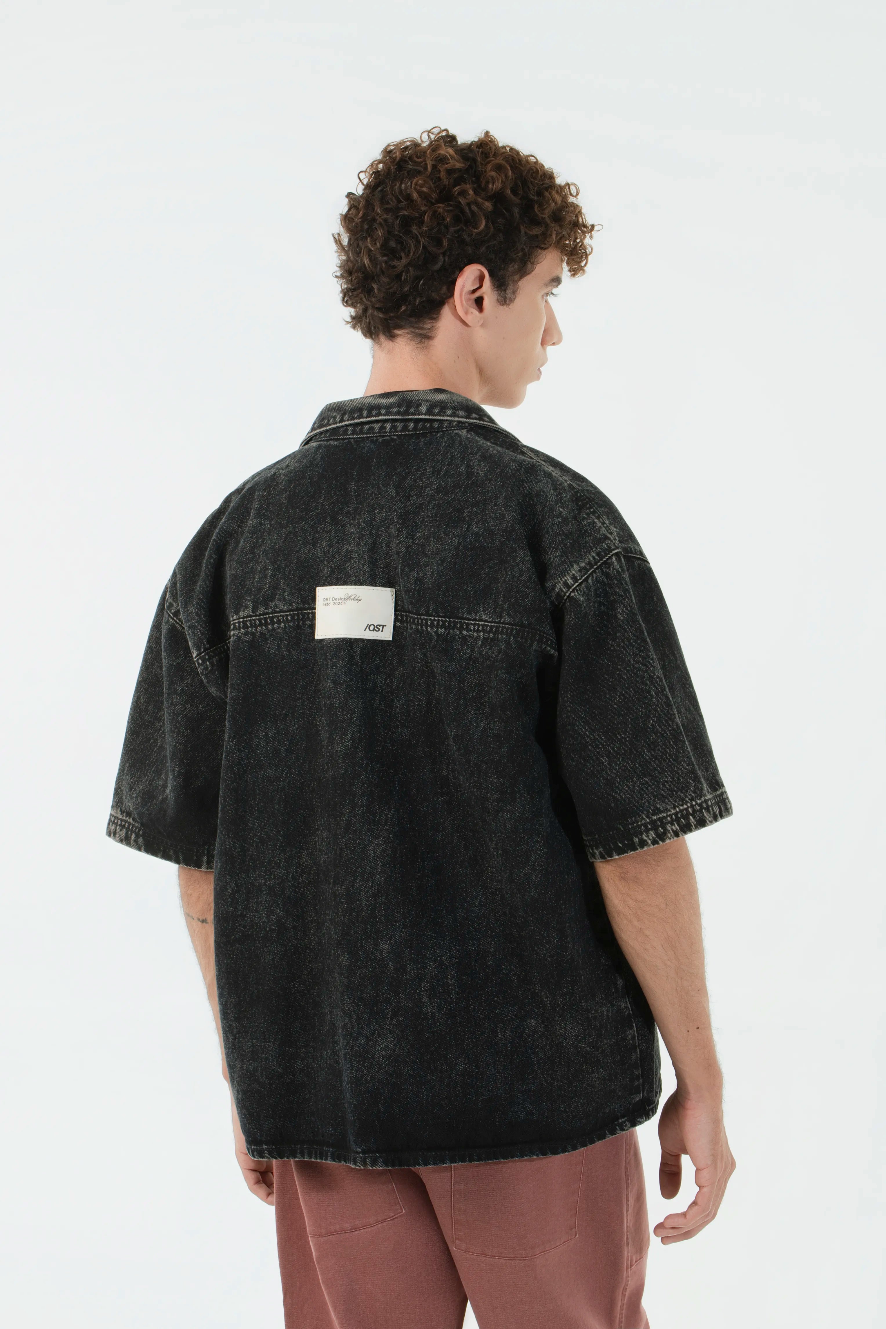 CAMISA MANGA CORTA COLOR NEGRO
