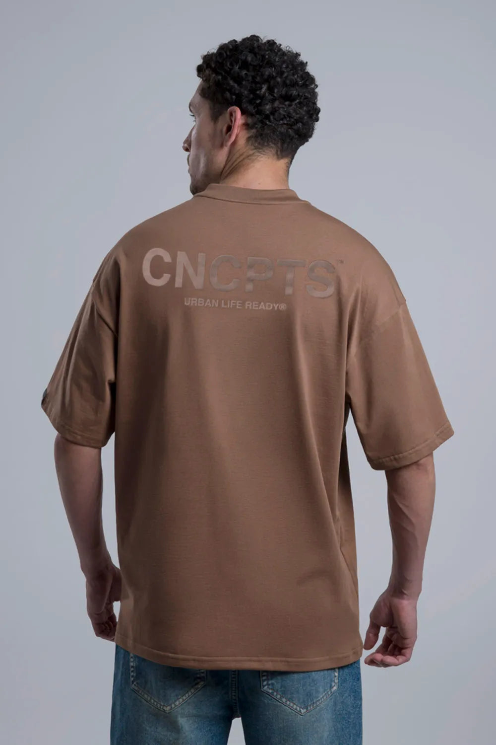 CAMISETA OVERSIZE CNCPTS ESENCIAL COLOR CAFE - QST