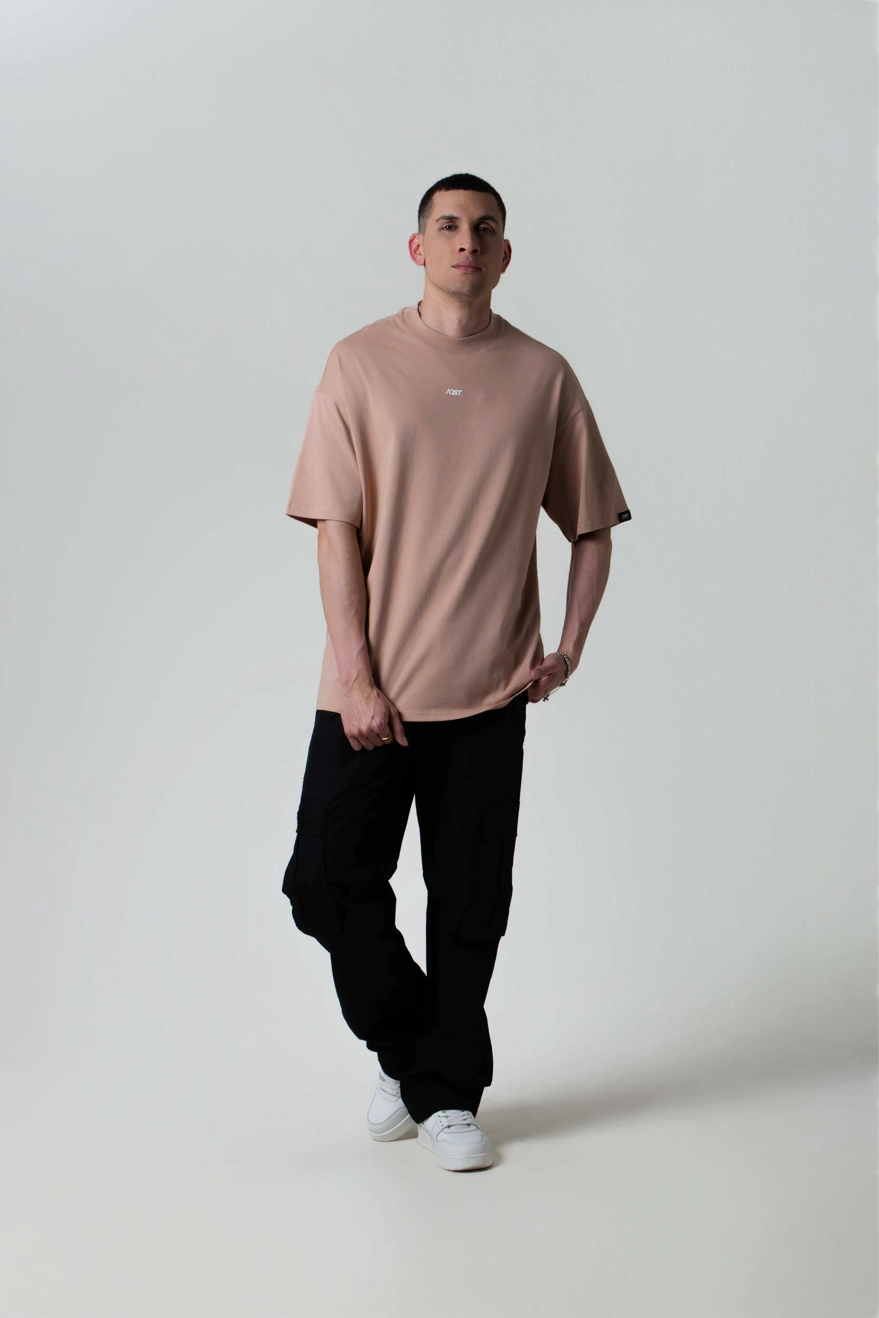 CAMISETA MANGA CORTA COLOR WARM TAUPE