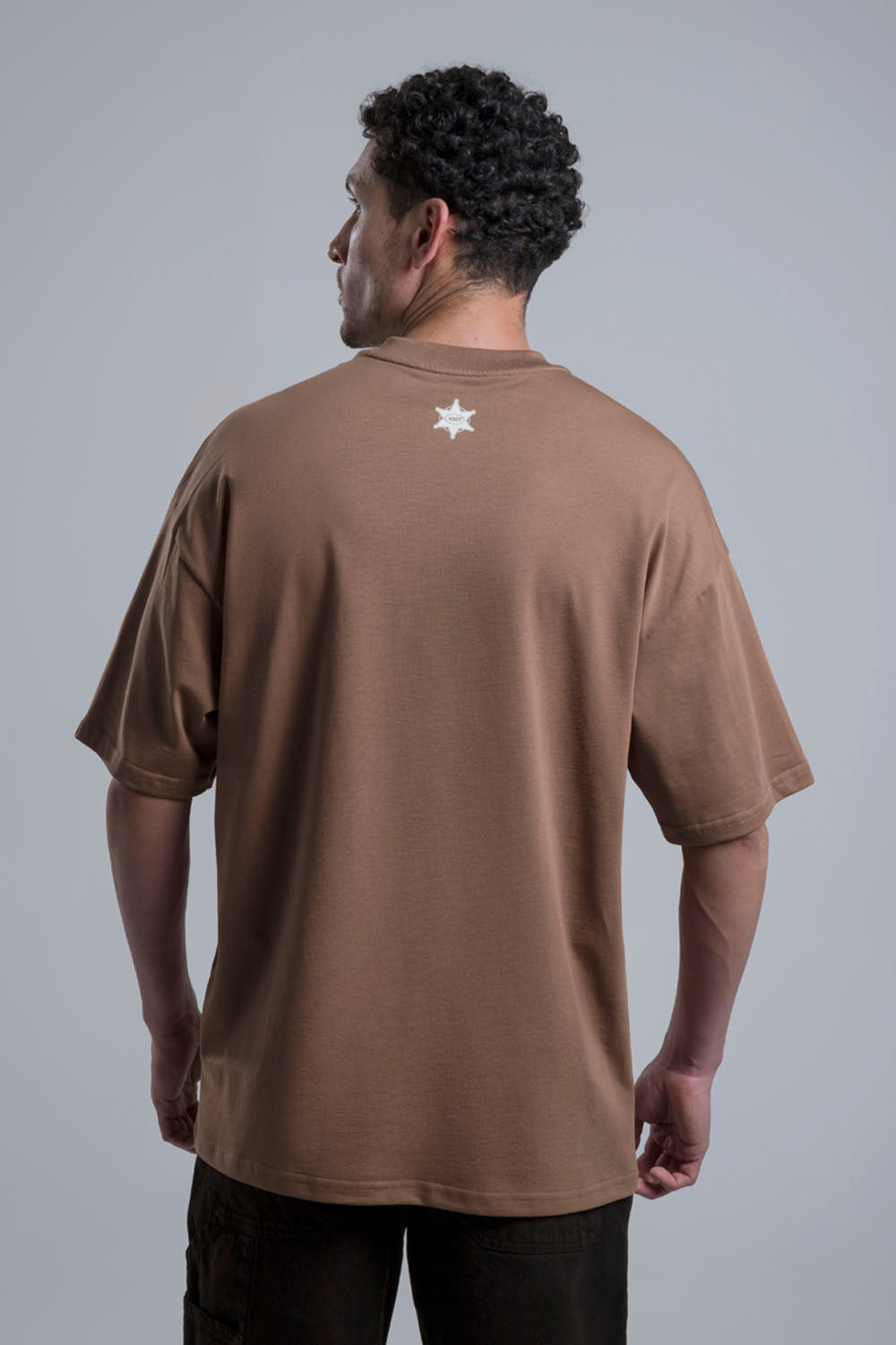 CAMISETA MANGA CORTA COLOR CAFE - QST