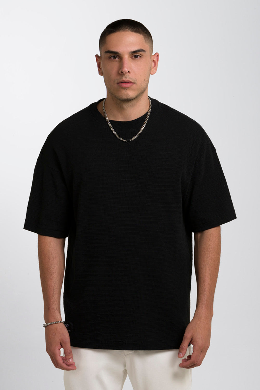 CAMISETA OVERSIZE COLOR NEGRO - QST