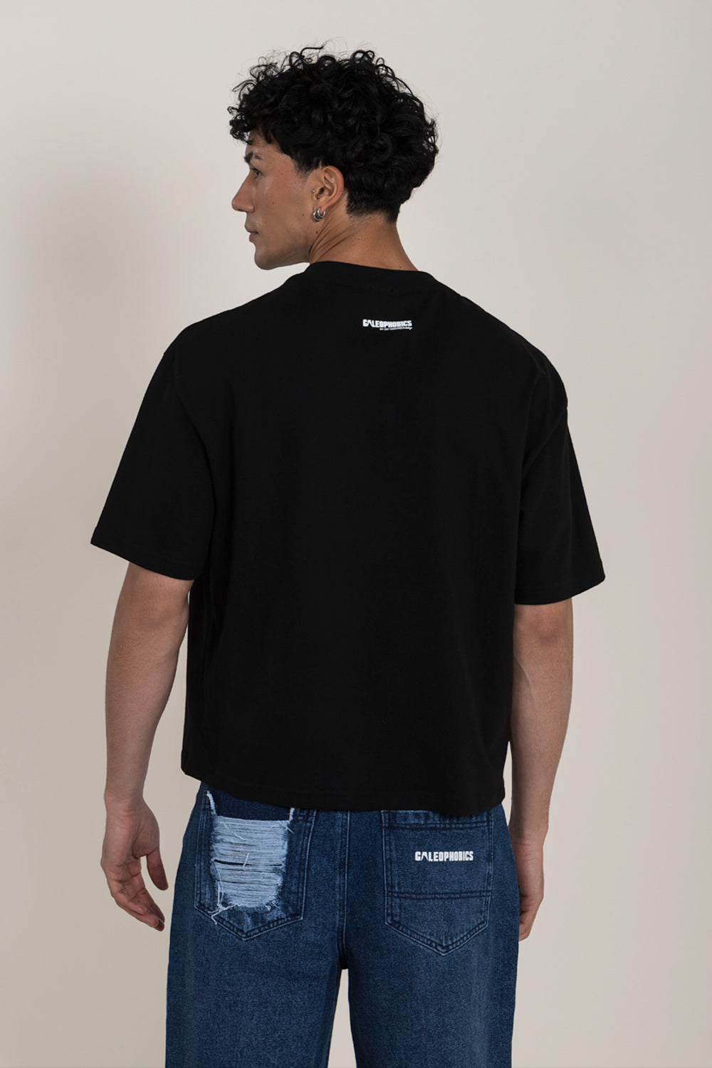 CAMISETA MANGA CORTA COLOR NEGRO