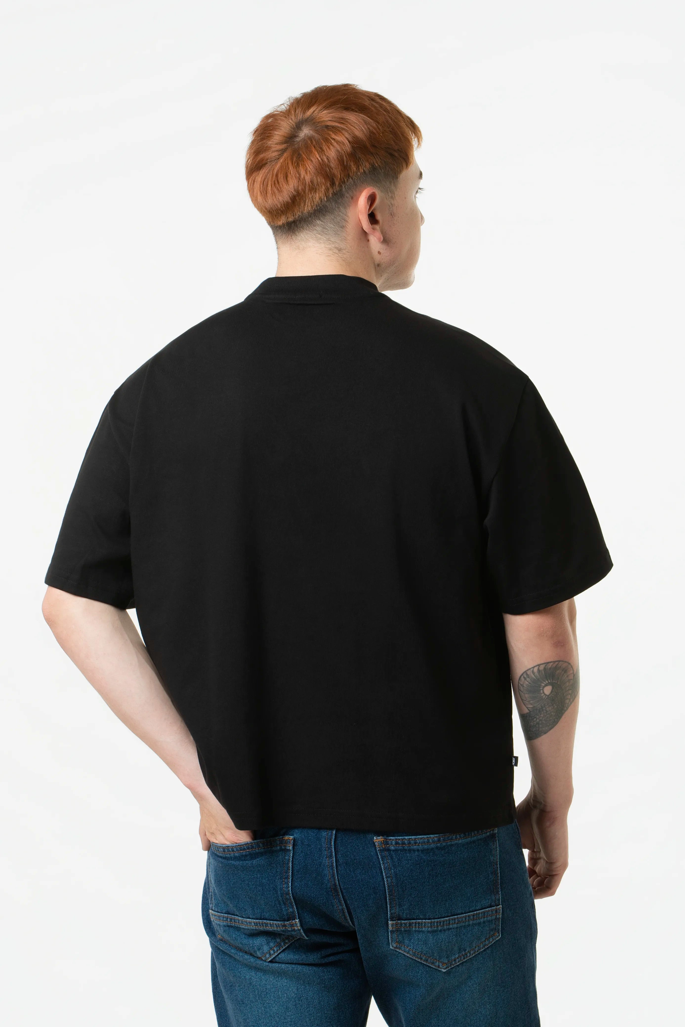 CAMISETA MANGA CORTA COLOR NEGRO