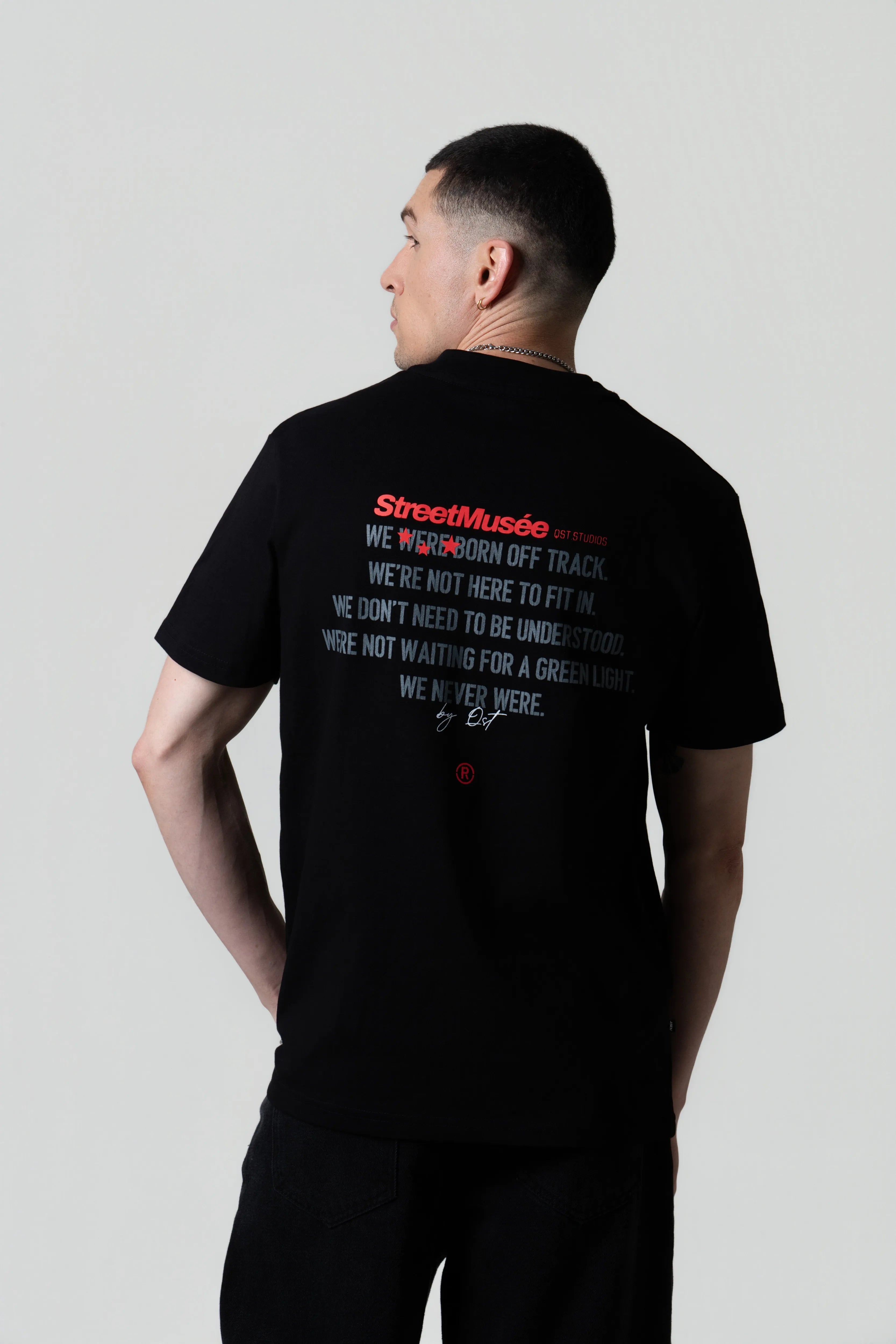 CAMISETA MANGA CORTA COLOR NEGRO