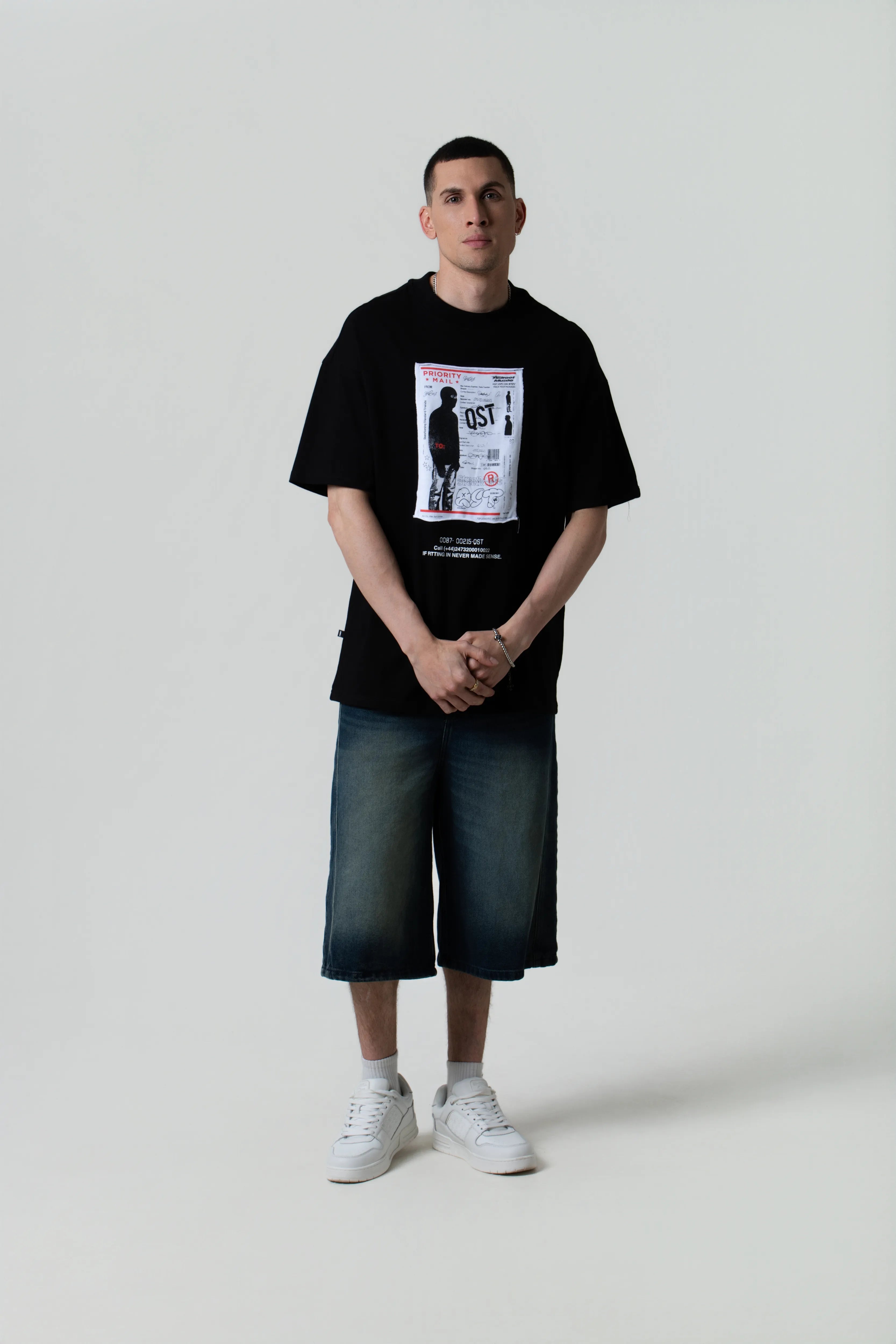 CAMISETA MANGA CORTA COLOR NEGRO