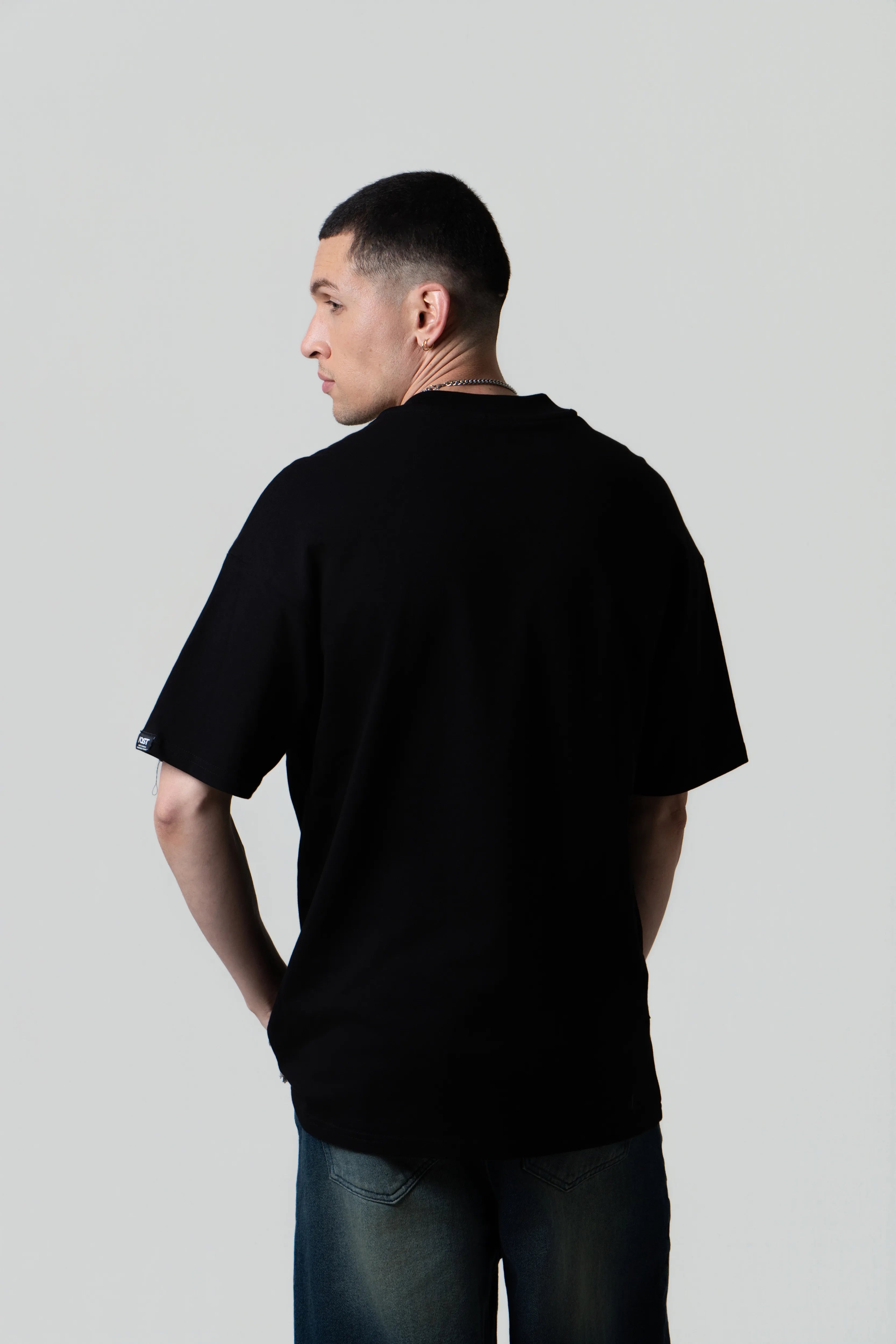 CAMISETA MANGA CORTA COLOR NEGRO