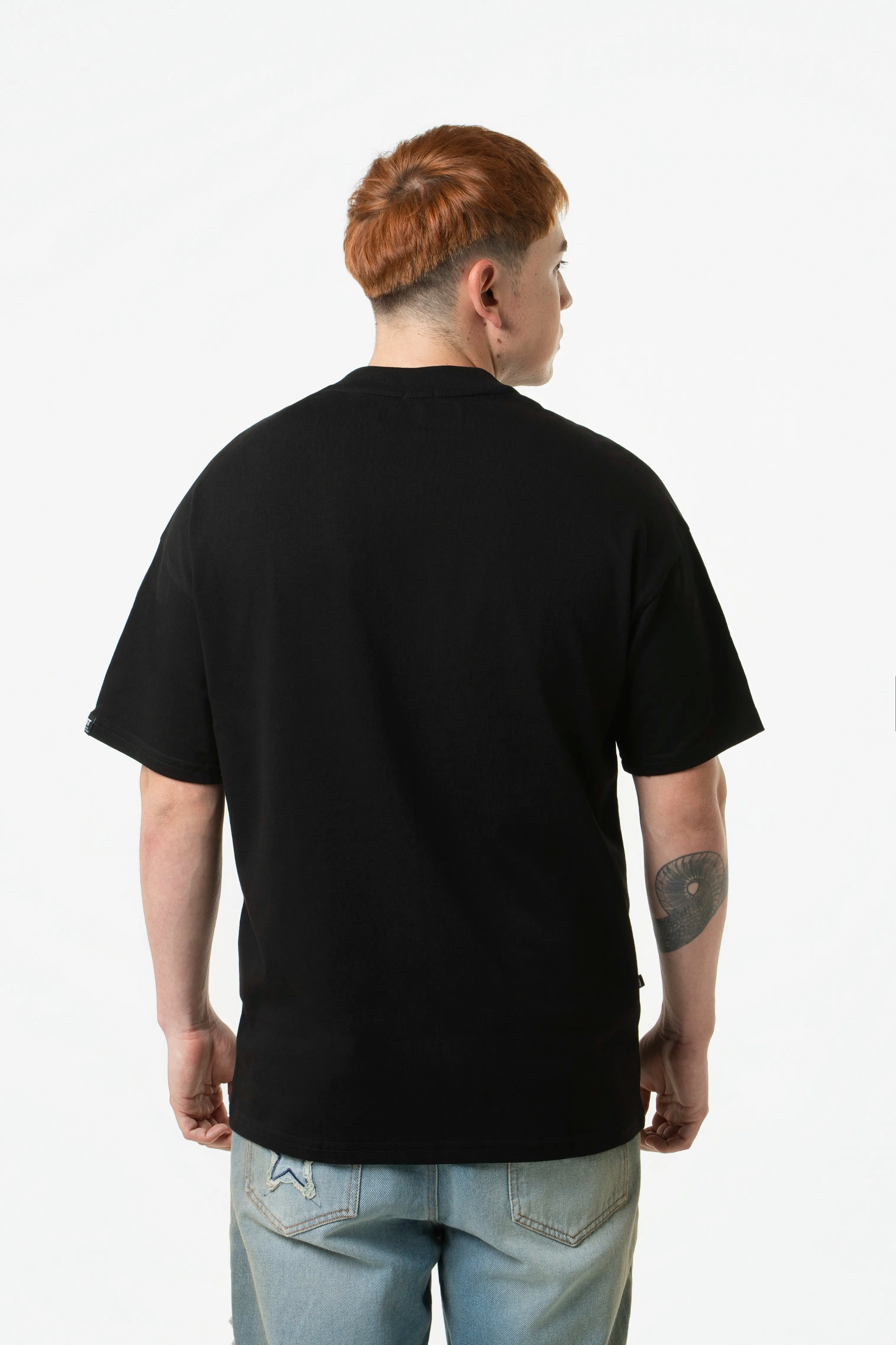 CAMISETA MANGA CORTA COLOR NEGRO