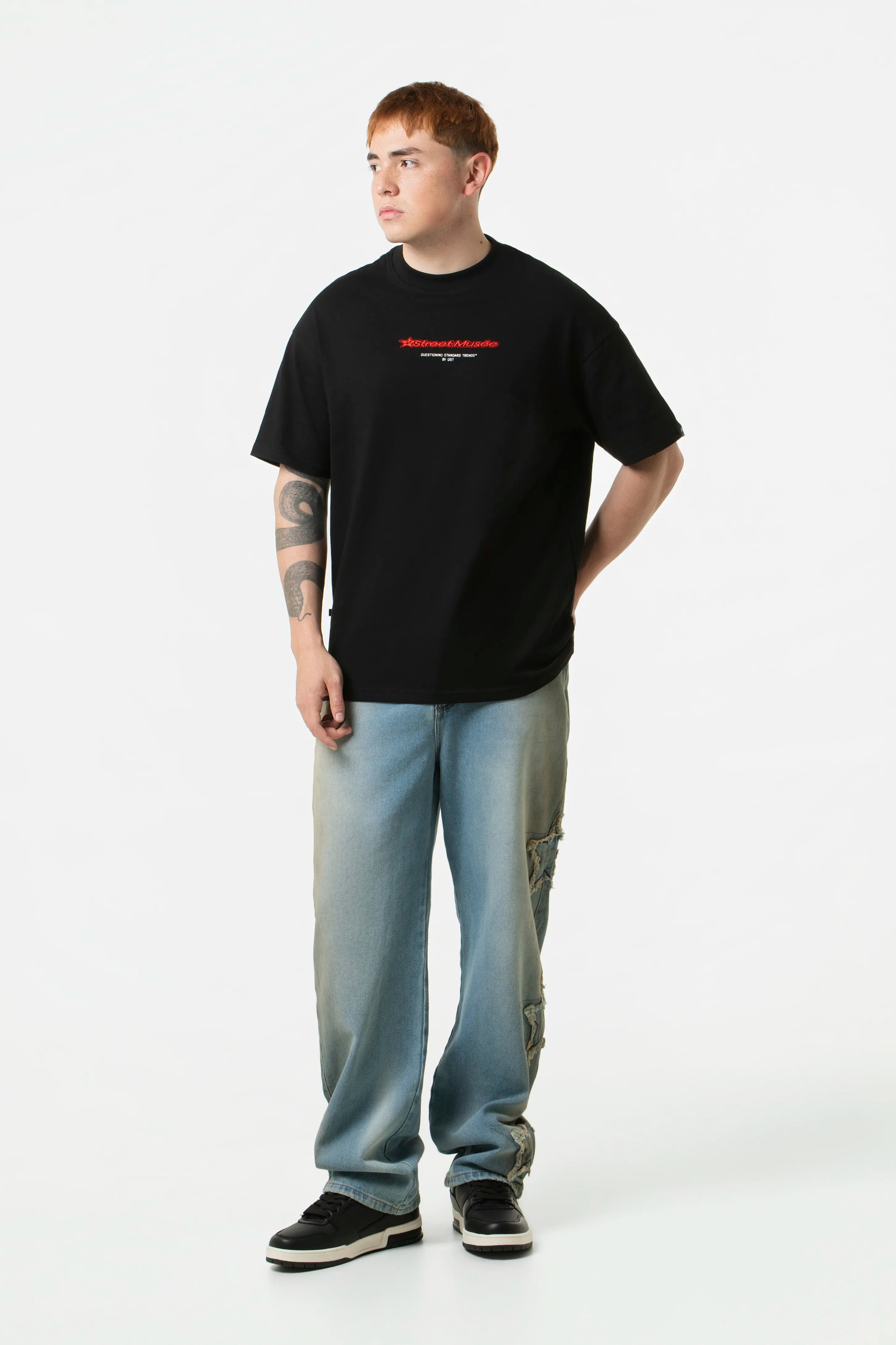 CAMISETA MANGA CORTA COLOR NEGRO