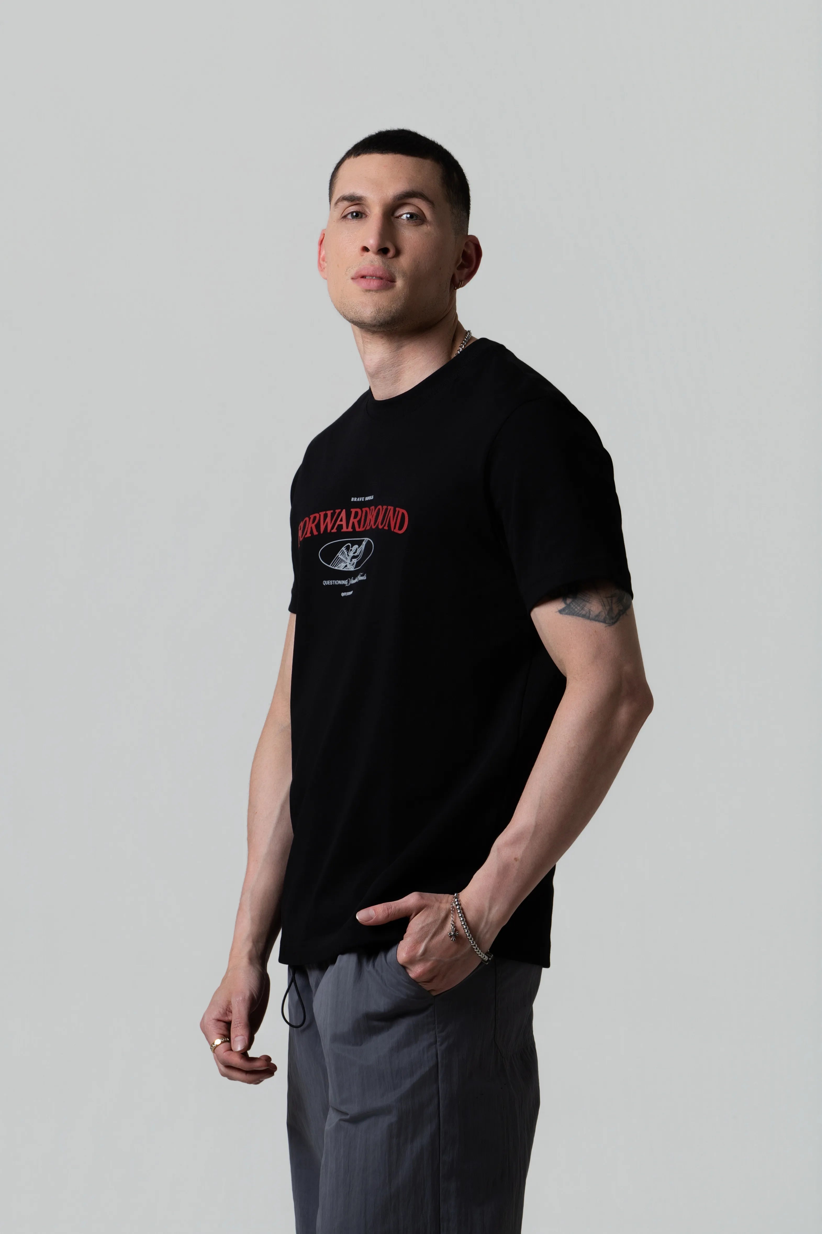 CAMISETA MANGA CORTA COLOR NEGRO