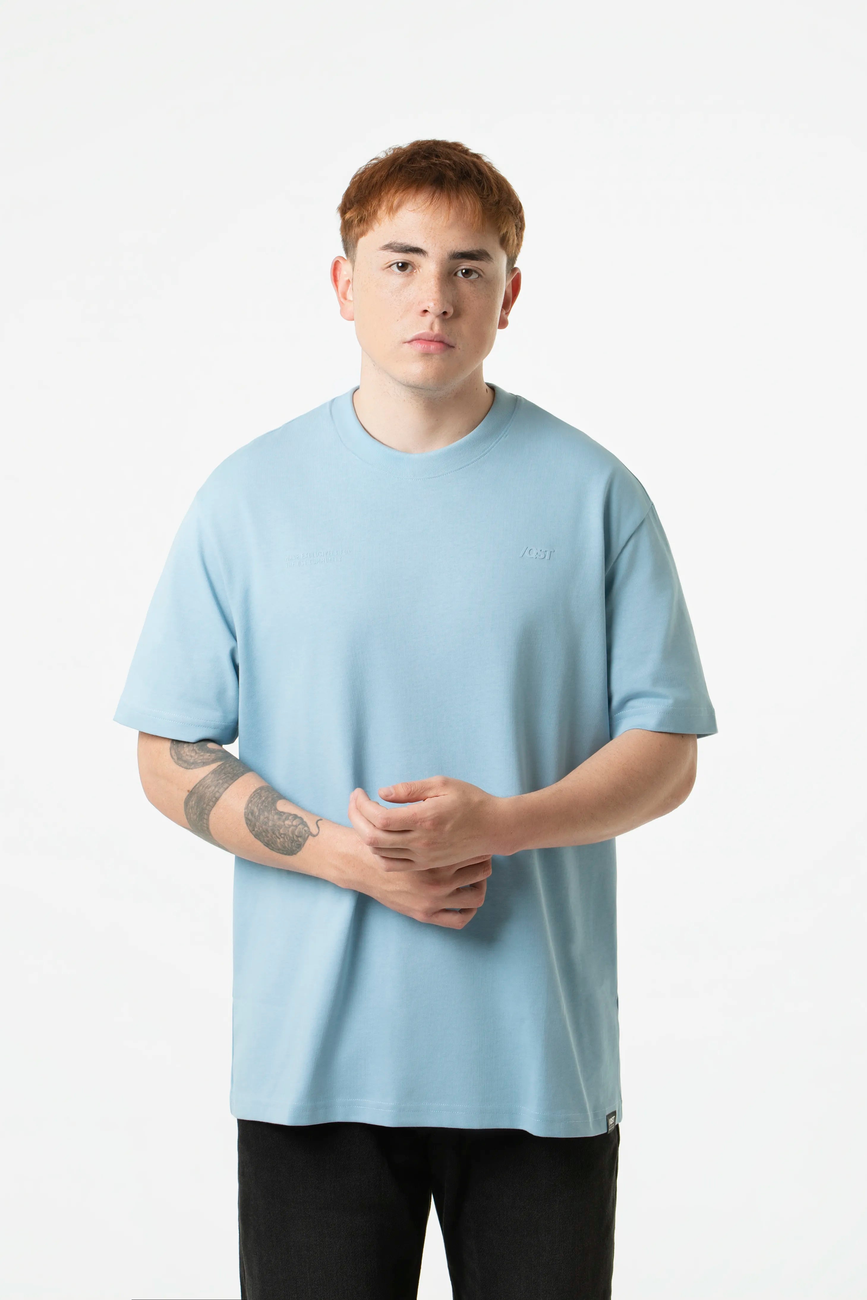 CAMISETA MANGA CORTA COLOR AZUL GLACIAR
