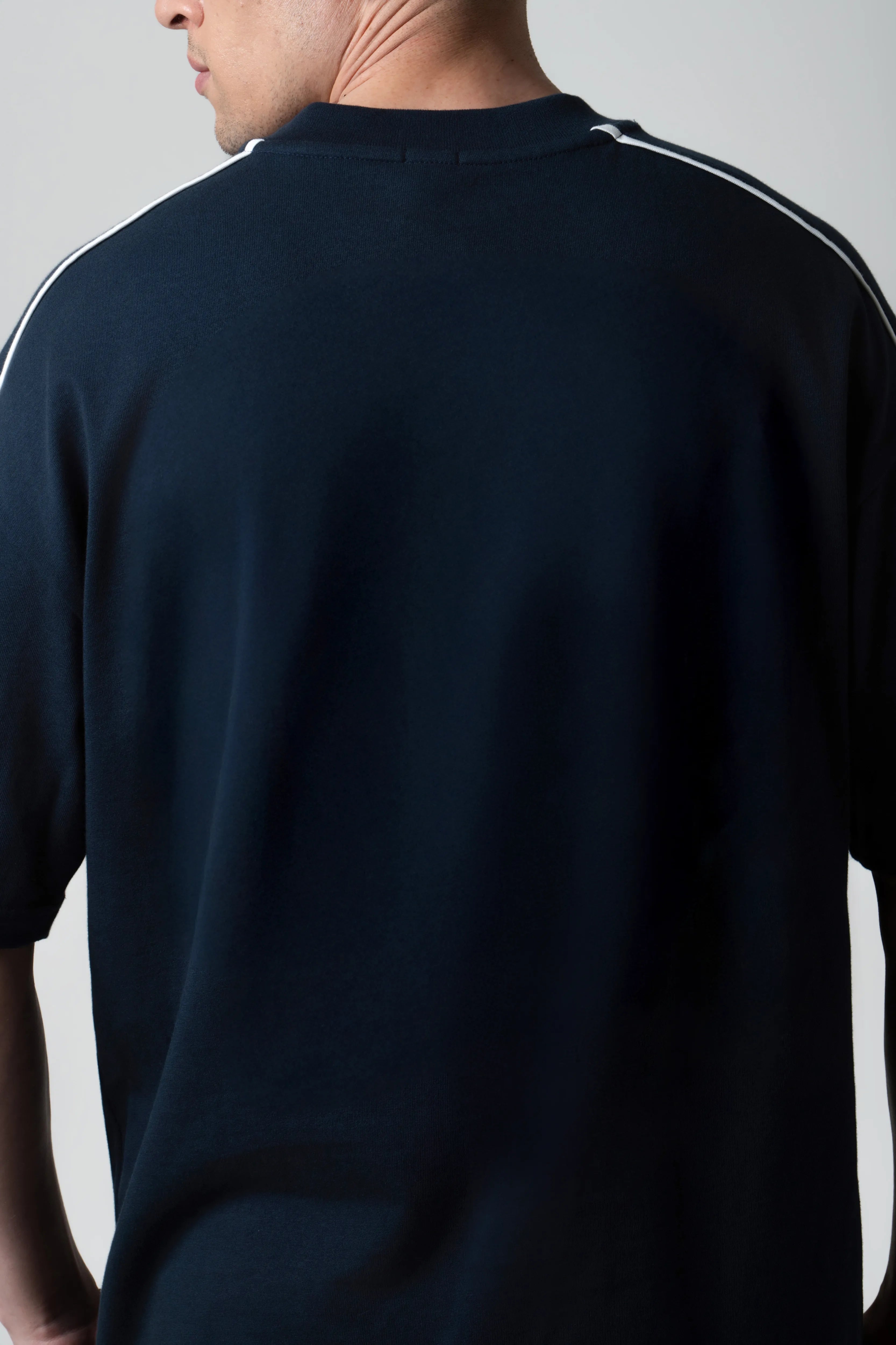 CAMISETA MANGA CORTA COLOR AZUL OSCURO