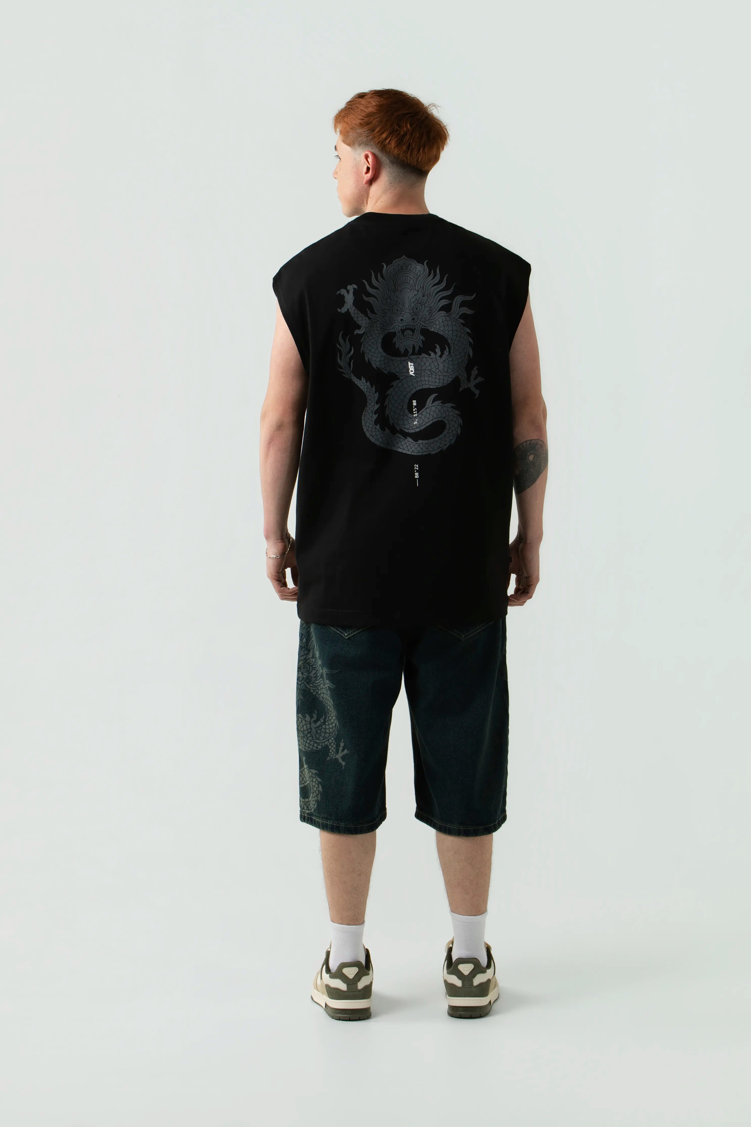 CAMISETA MANGA SISA COLOR NEGRO