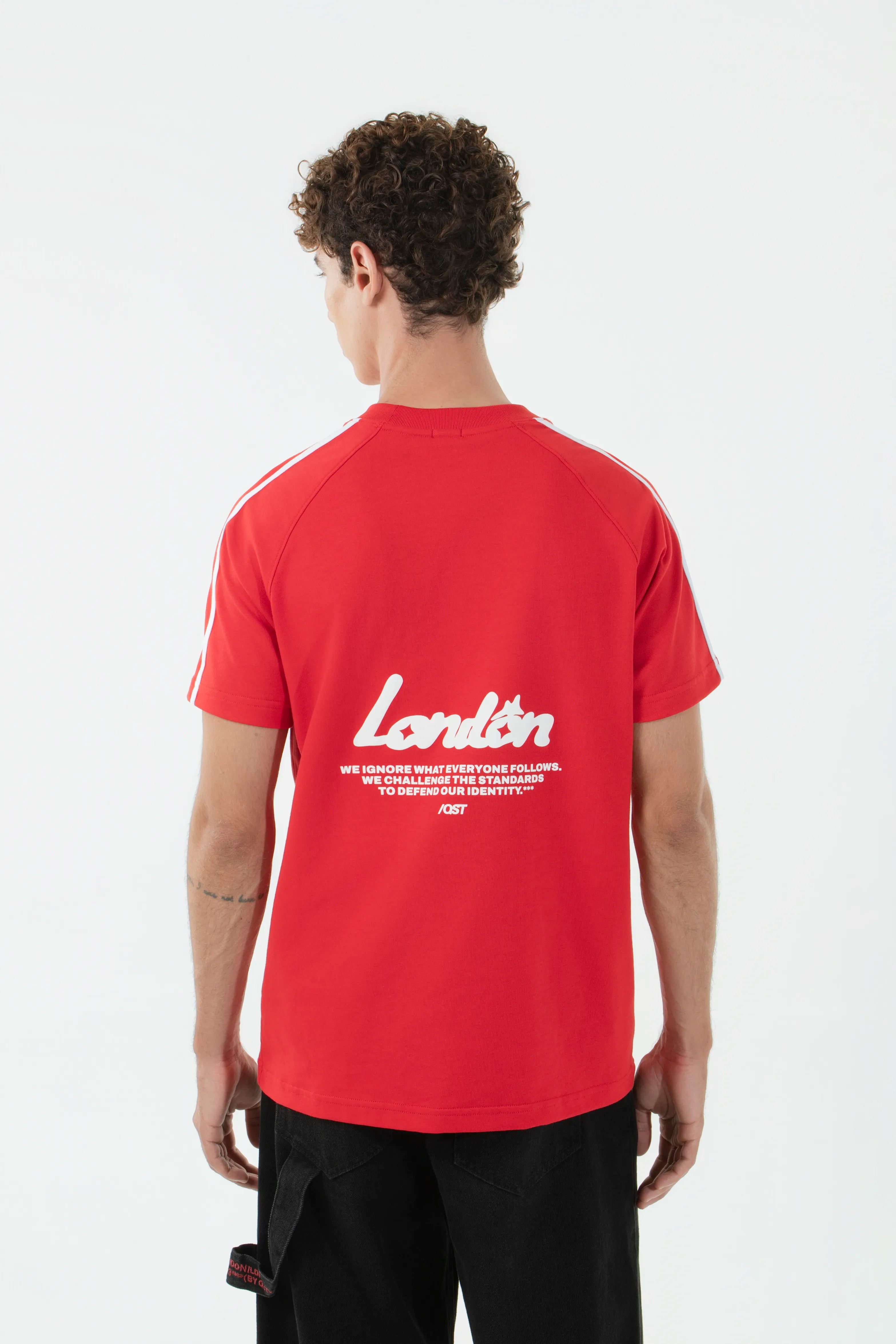 CAMISETA MANGA CORTA COLOR ROJO INTENSO