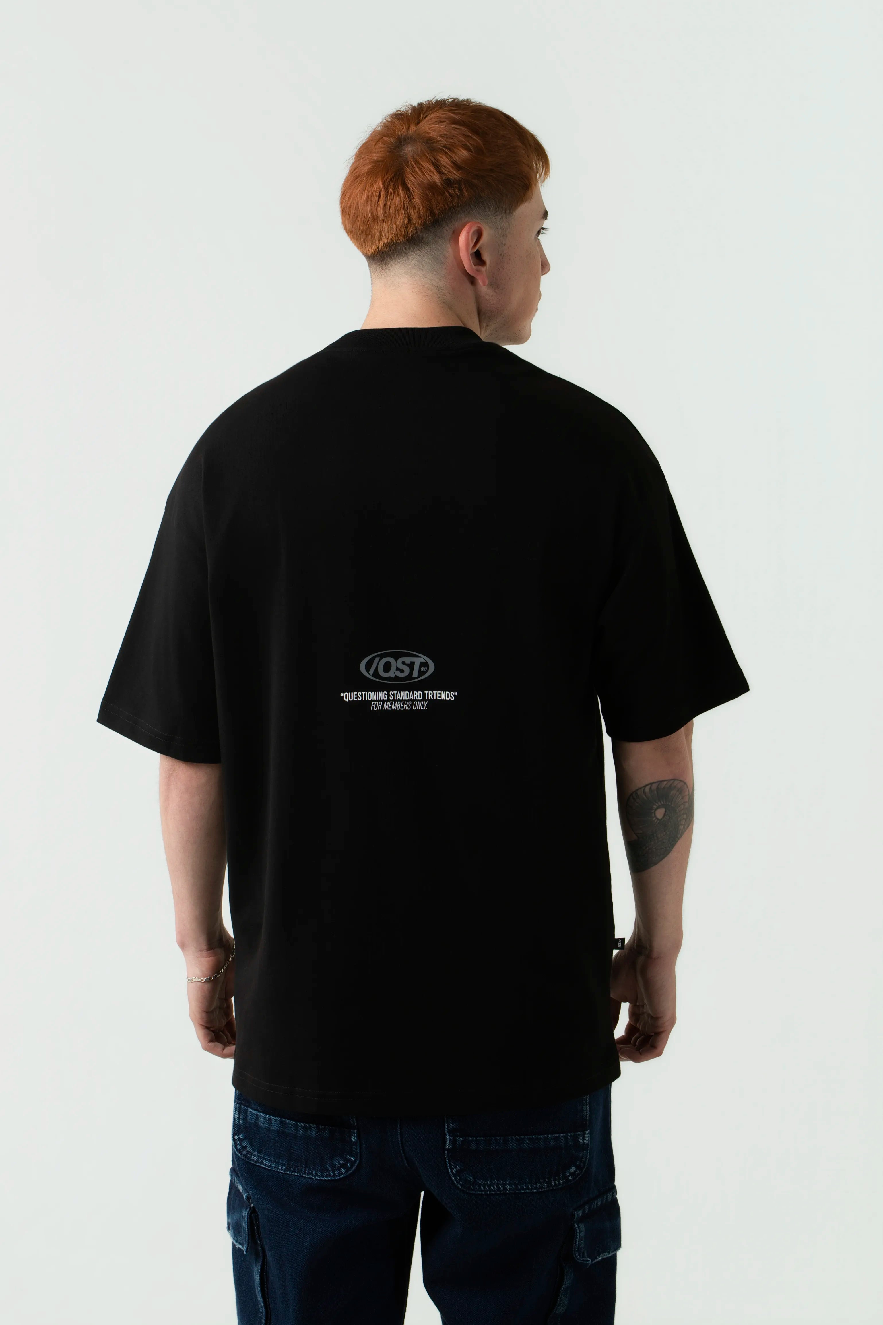 CAMISETA MANGA CORTA COLOR NEGRO