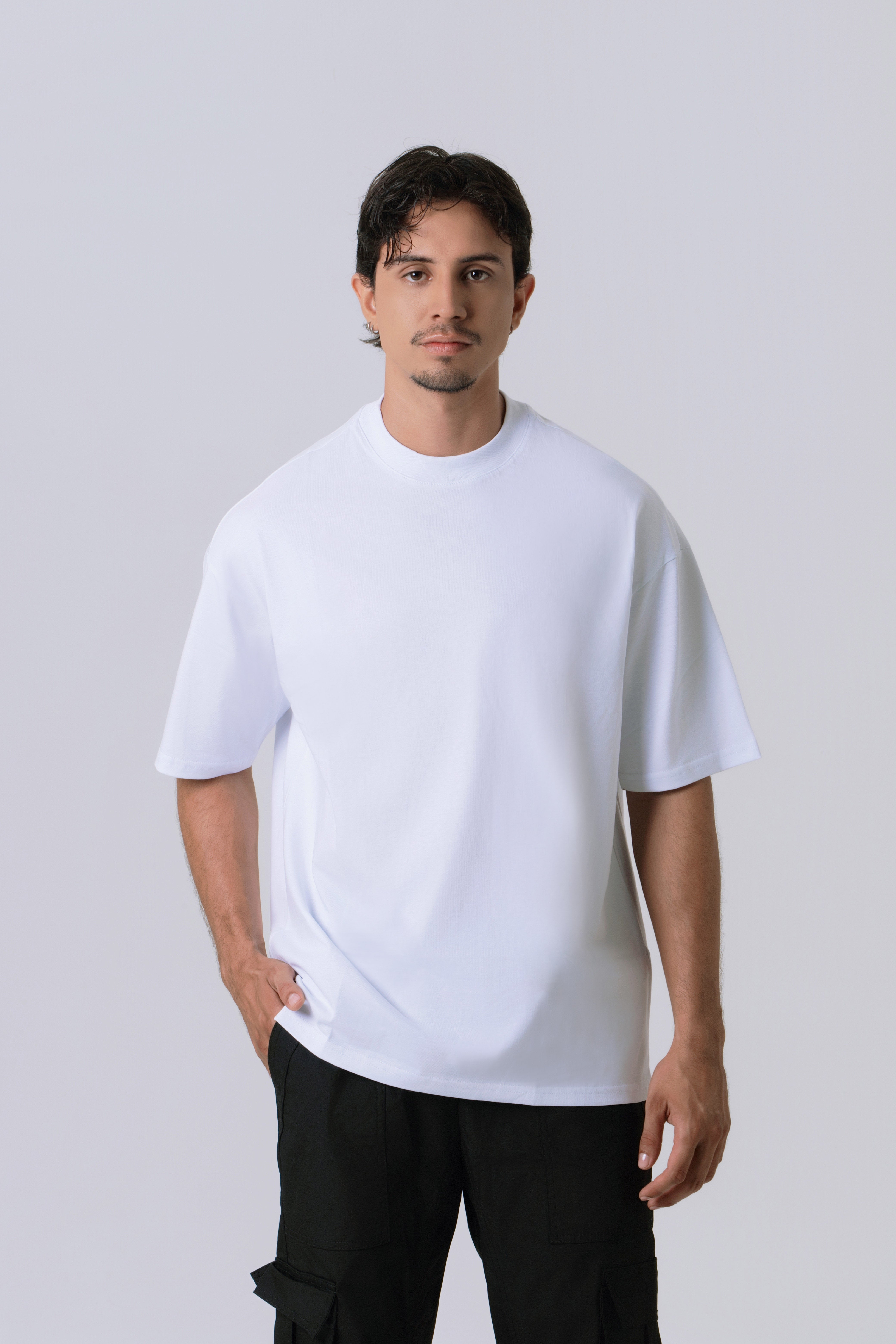 CAMISETA OVERSIZE COLOR BLANCO BLANCO