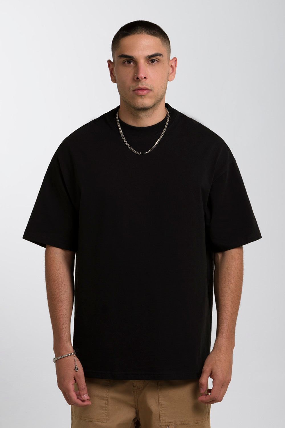 CAMISETA OVERSIZE COLOR NEGRO - QST