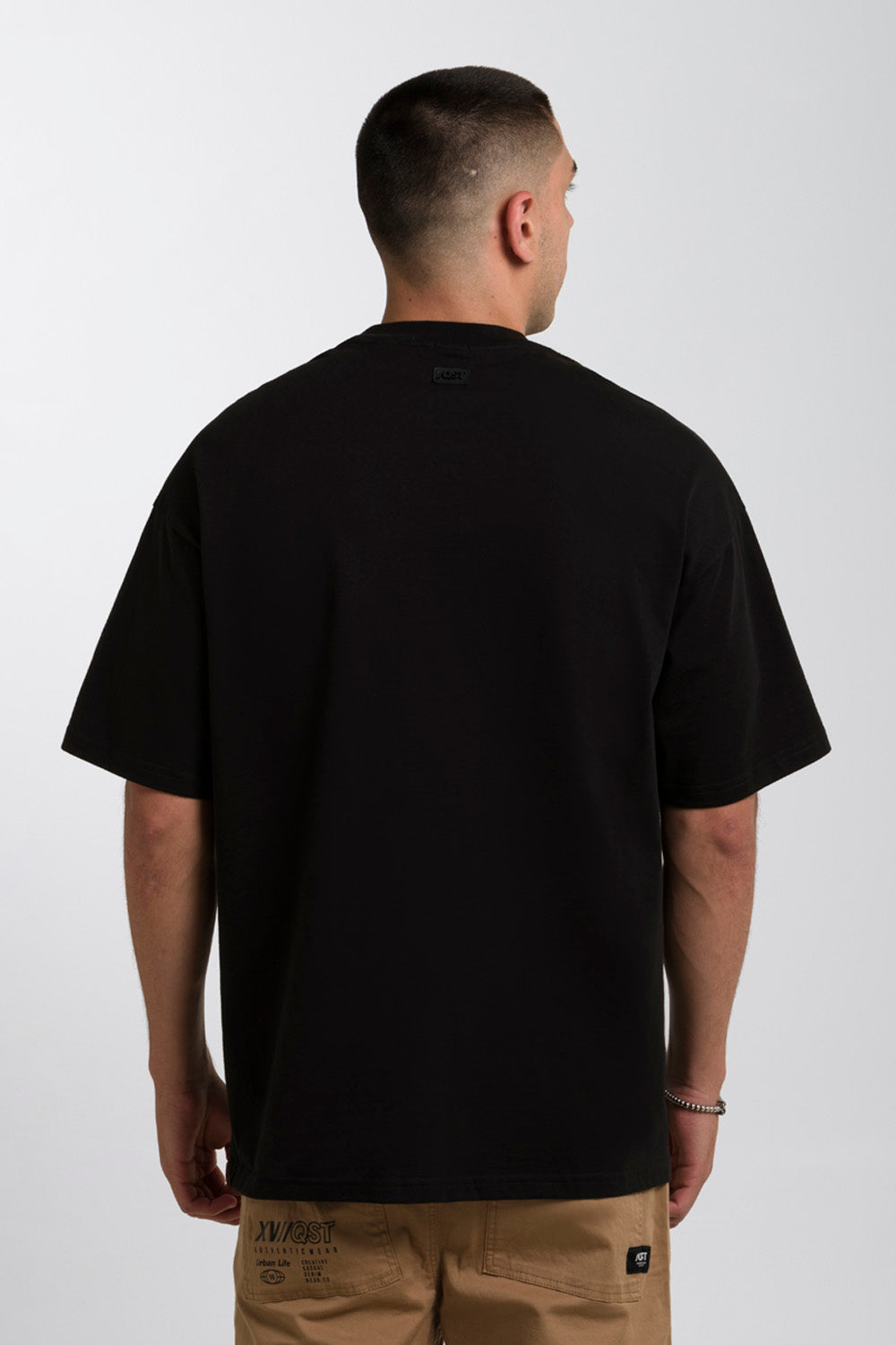 CAMISETA OVERSIZE COLOR NEGRO - QST