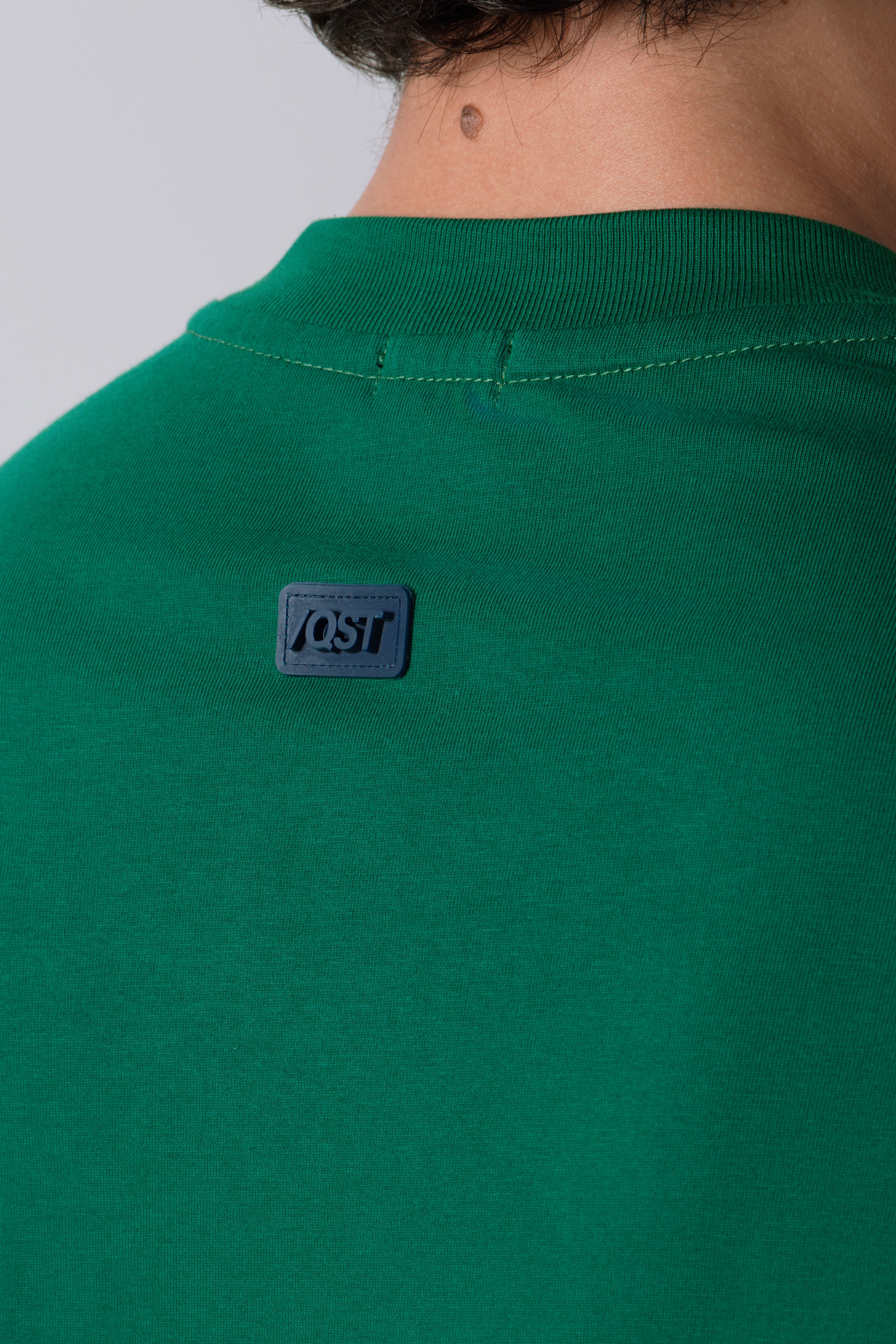 CAMISETA OVERSIZE COLOR VERDE PRADERA